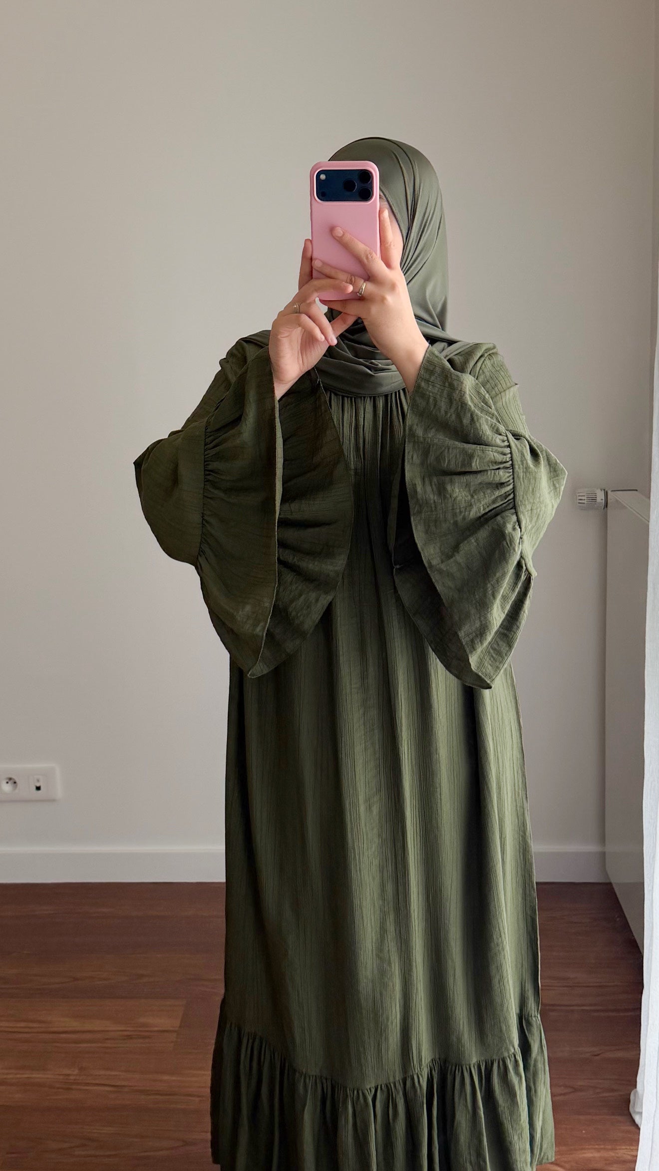 ROBE NOOR VERT KAKI