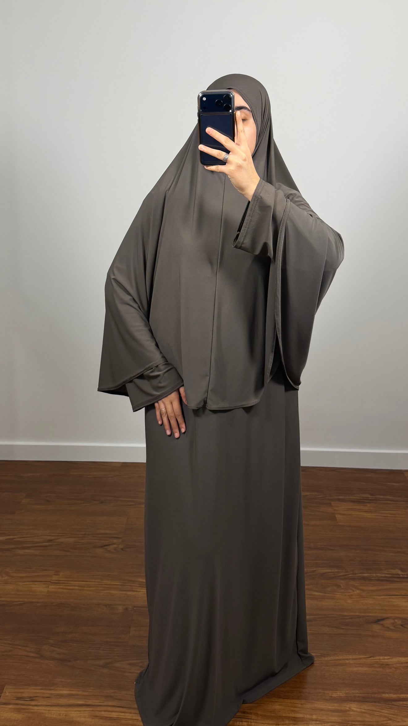 ENSEMBLE DE PRIÈRE TAUPE EN JERSEY PREMIUM