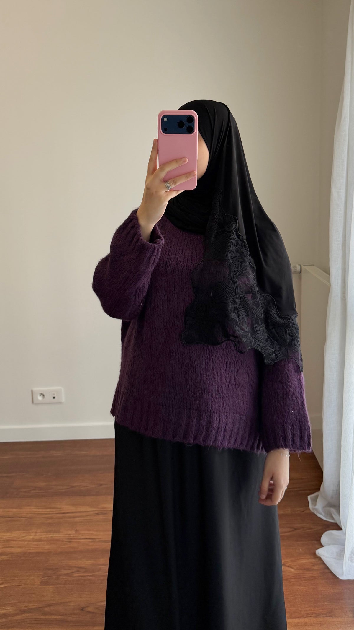 HIJAB JERSEY PREMIUM DENTELLE NOIR