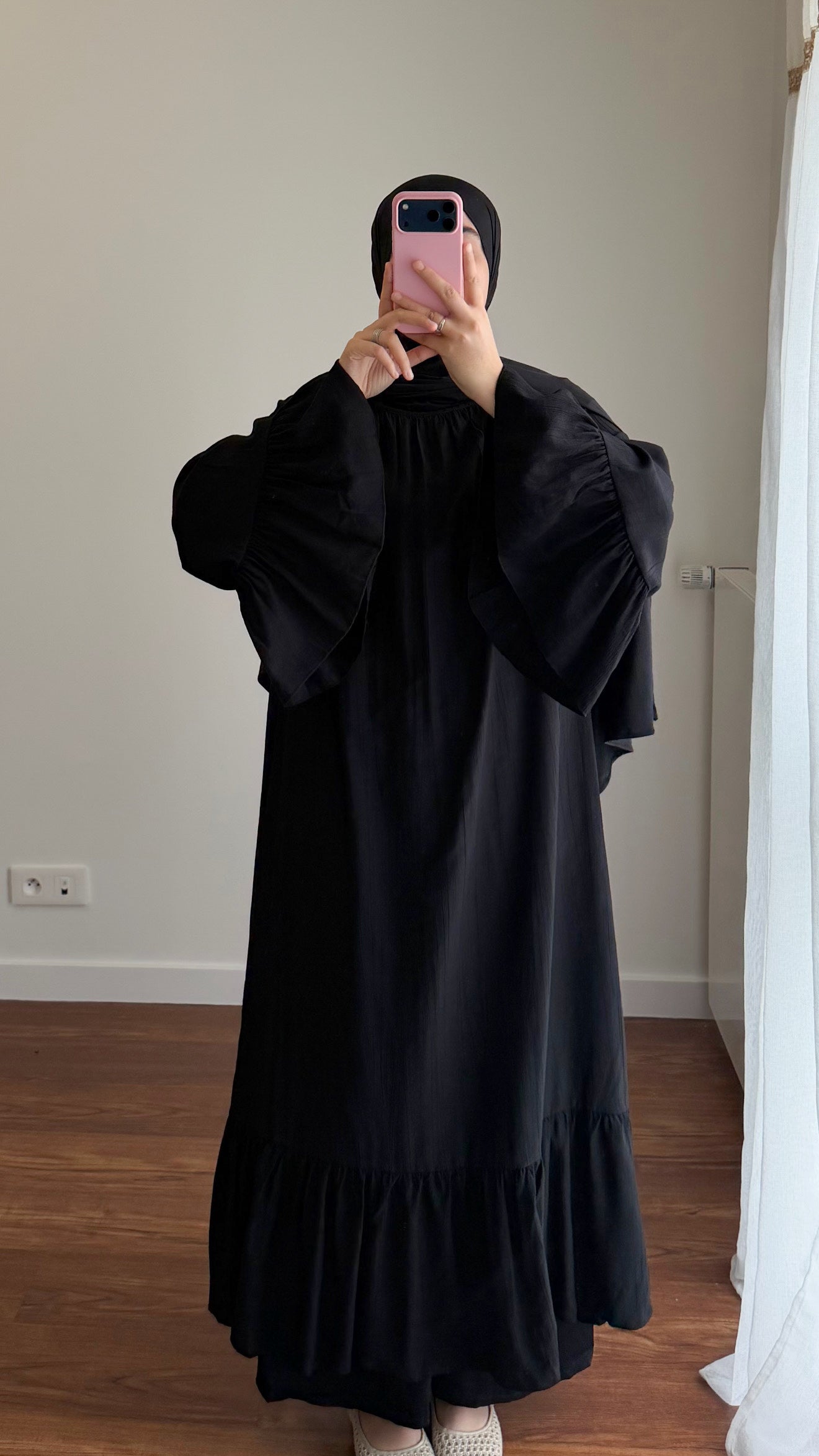 ROBE NOOR NOIR