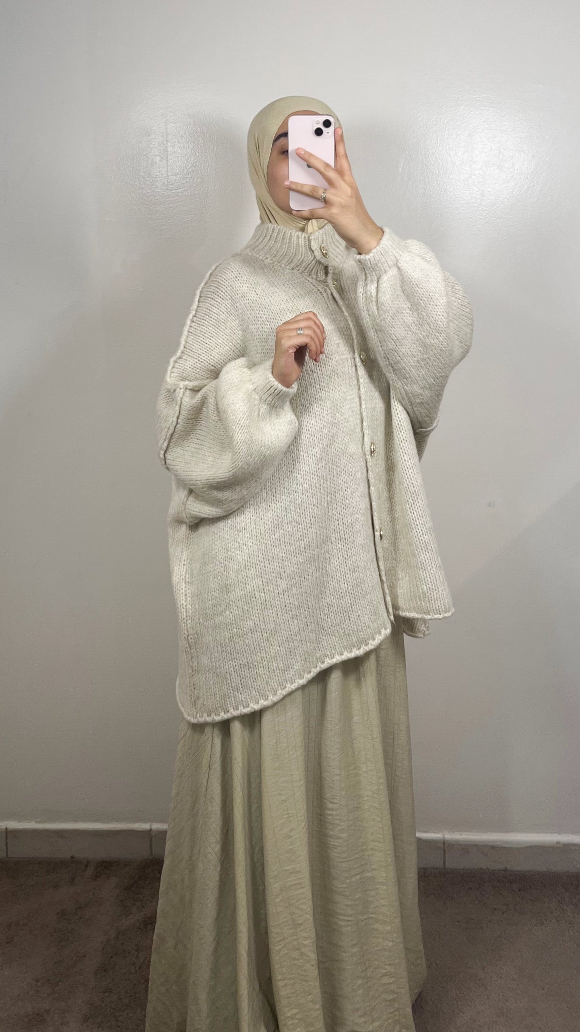 GILET BOUTONNÉ EN LAINE BEIGE