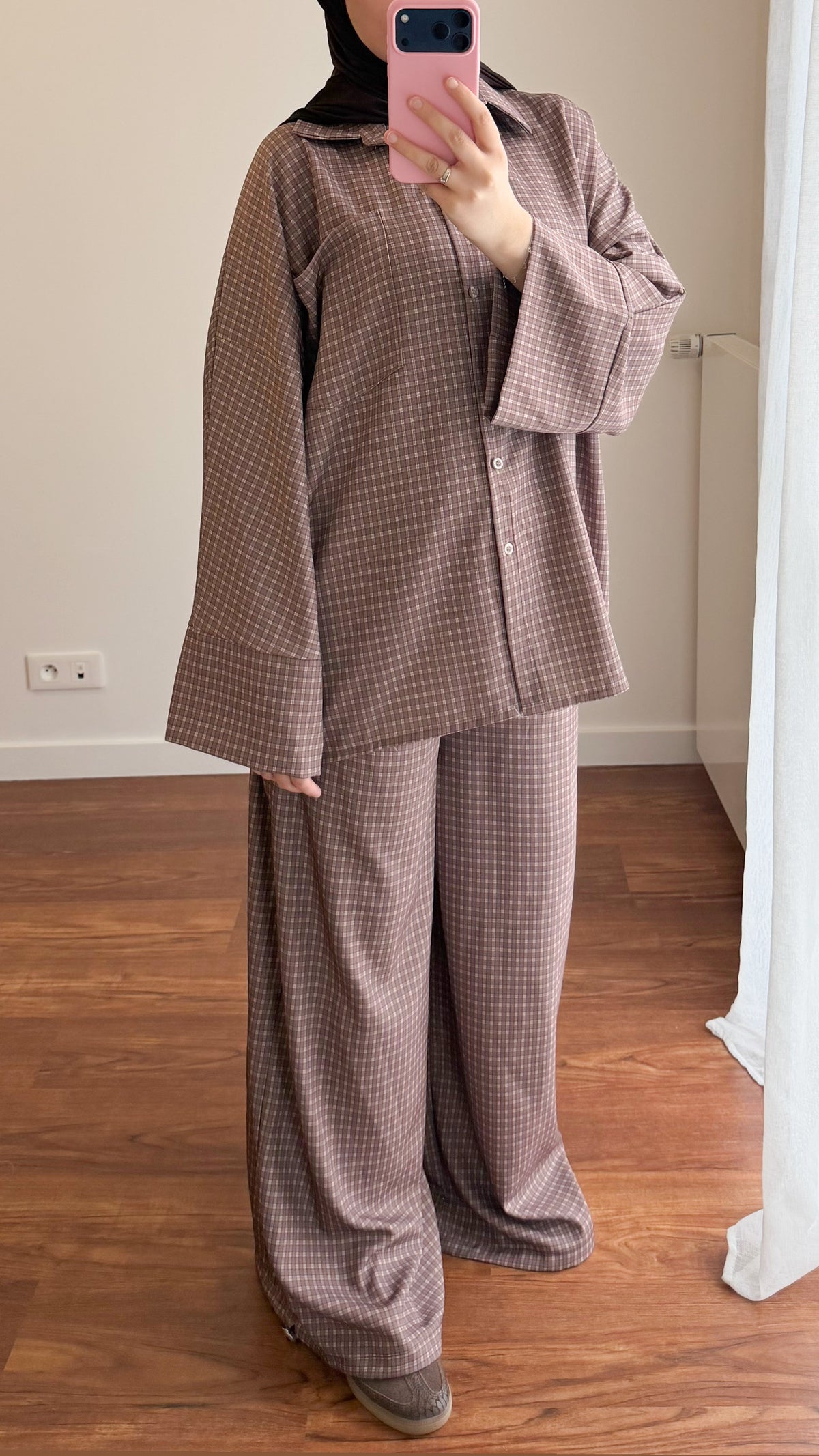 ENSEMBLE CHEMISE + PANTALON MOTIF CARREAUX TAUPE