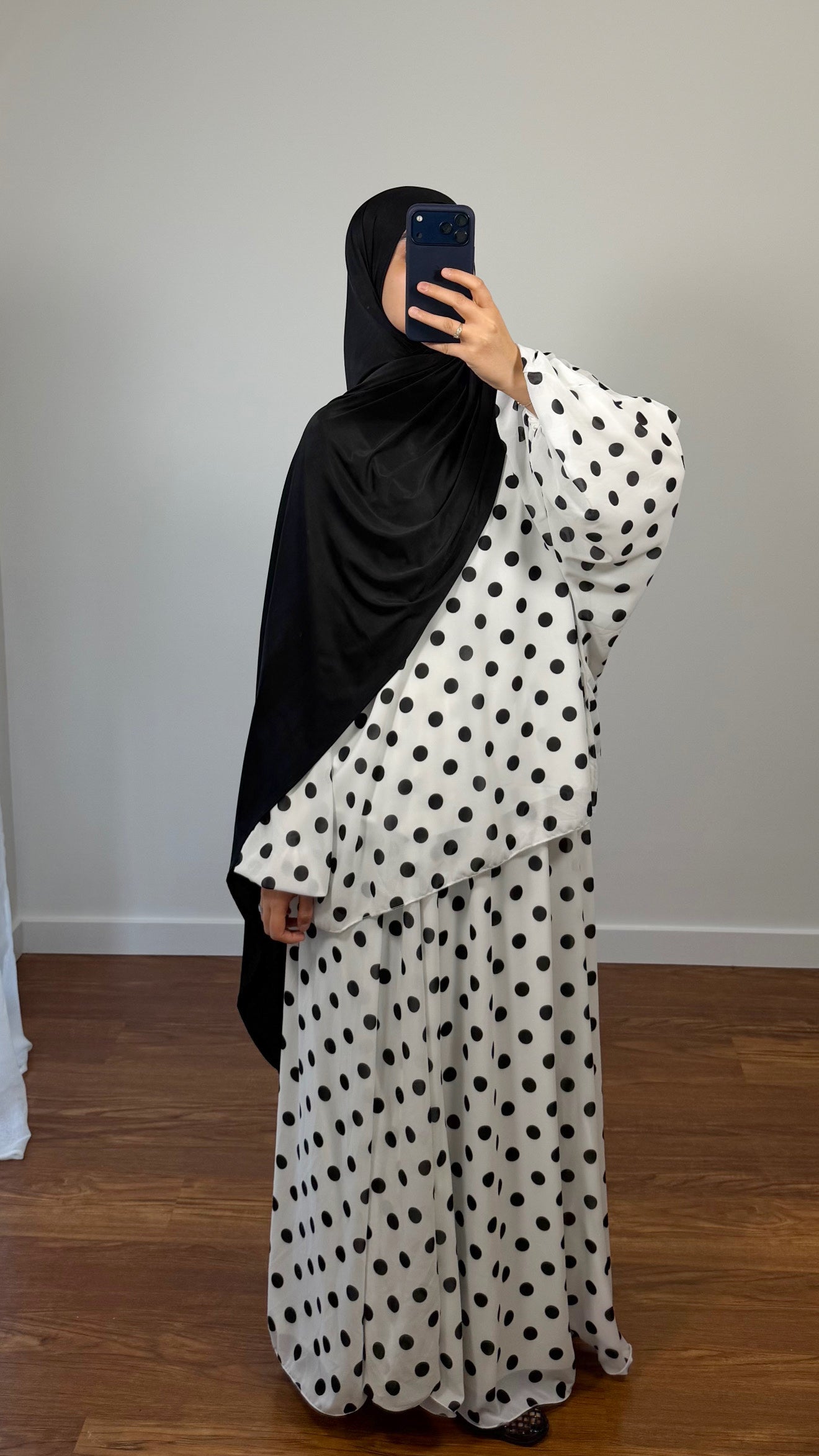 JUPE LONGUE À POIS BLANC (GROS POIS)