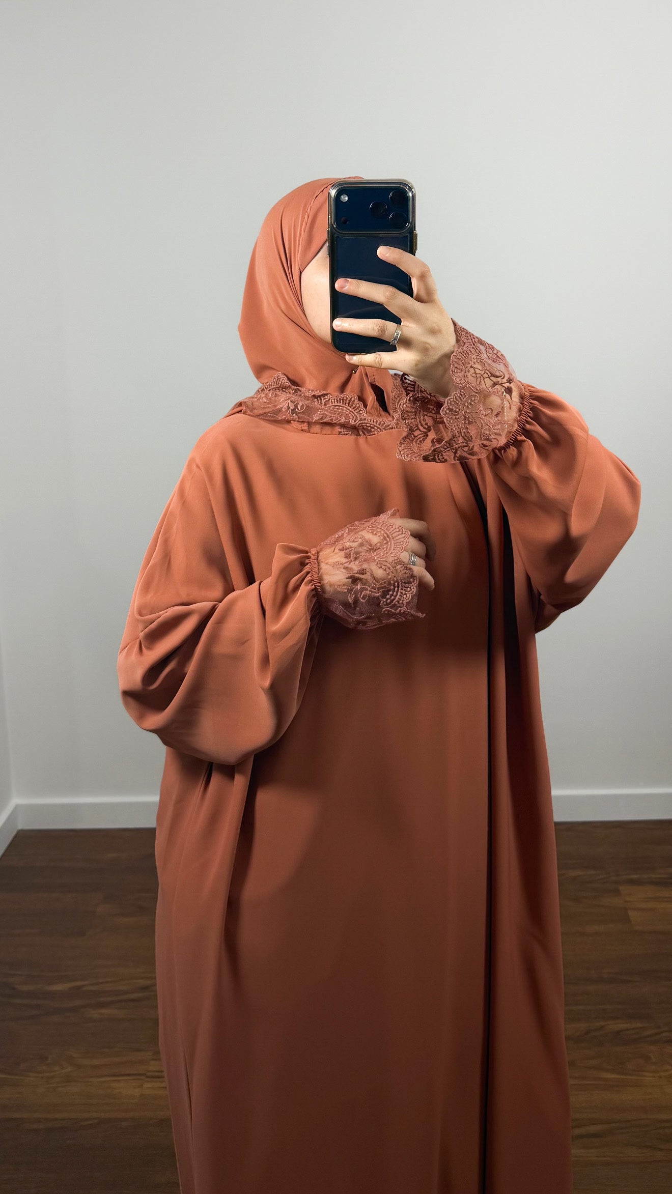 ROBE DE PRIÈRE DENTELLE TERRACOTTA