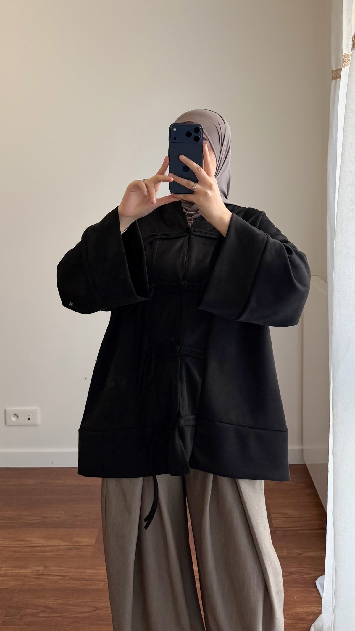 HAUT TOYKO EN DAIM NOIR