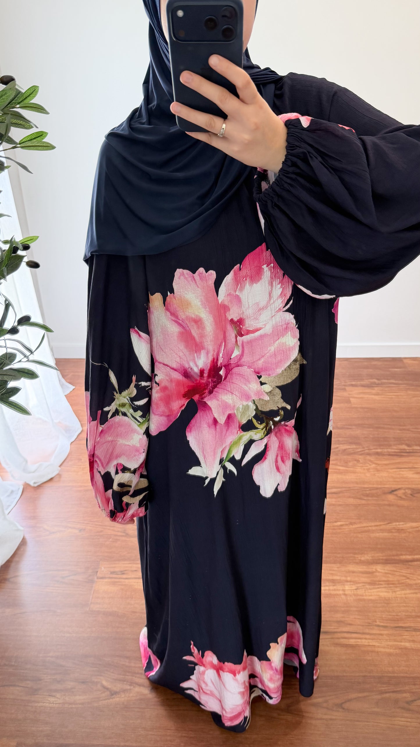 ABAYA FLEURIE BLEU NUIT