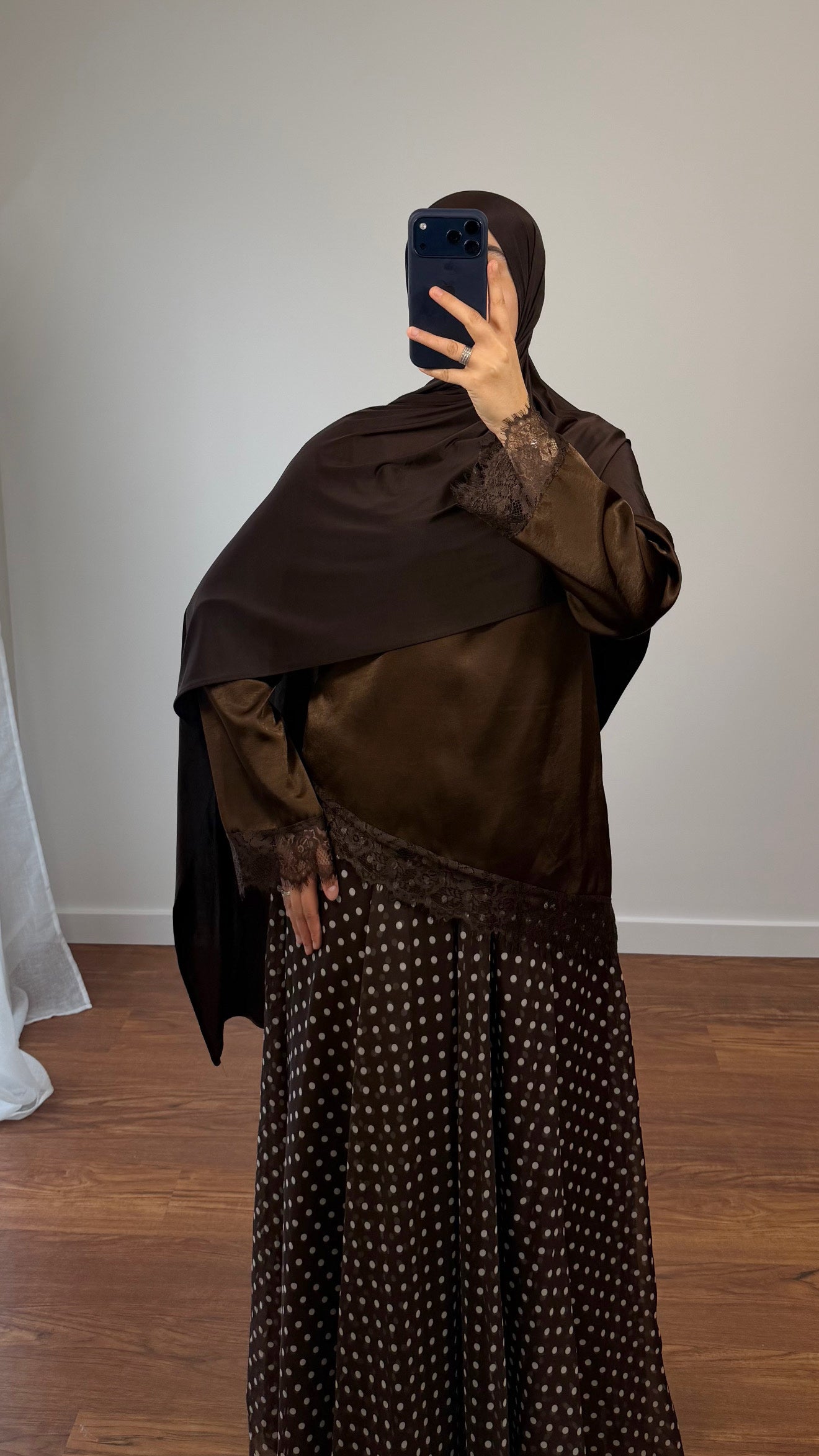 HAUT ASYMÉTRIQUE DENTELLE MARRON
