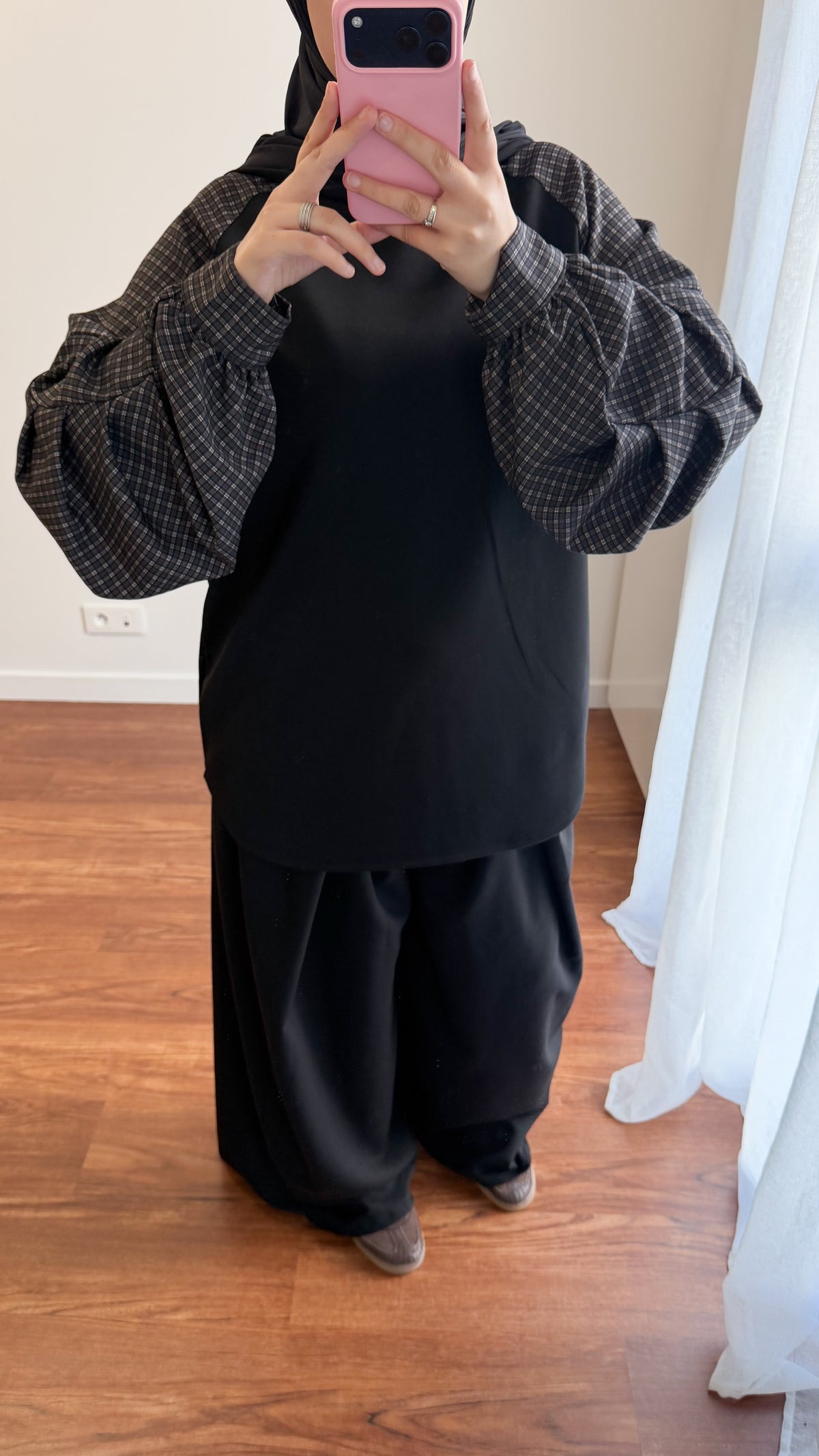 SWEAT BI-MATIÈRE NOIR