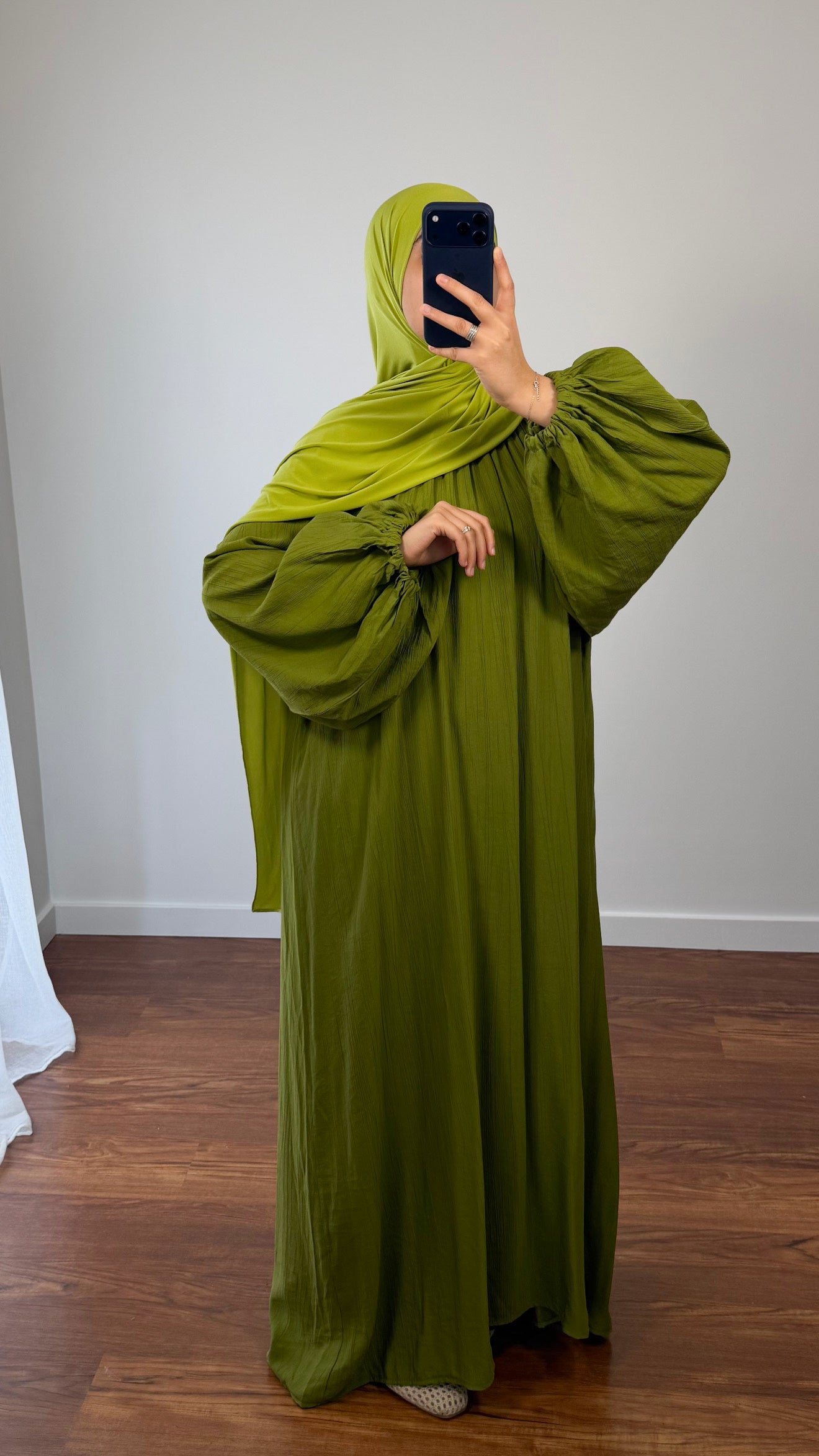 ABAYA AYAT MANCHES BOUFFANTES VERT OLIVE