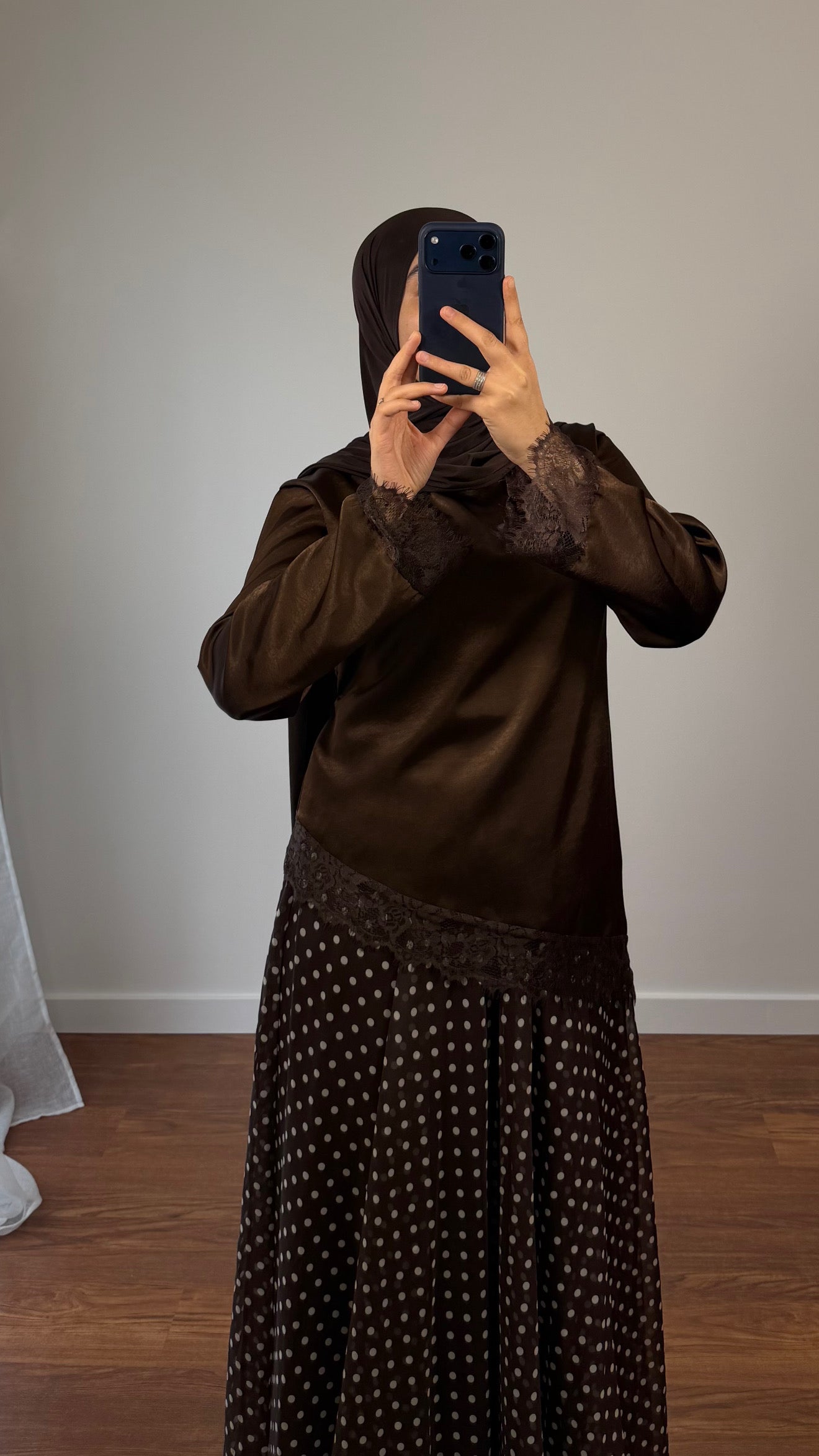 HAUT ASYMÉTRIQUE DENTELLE MARRON