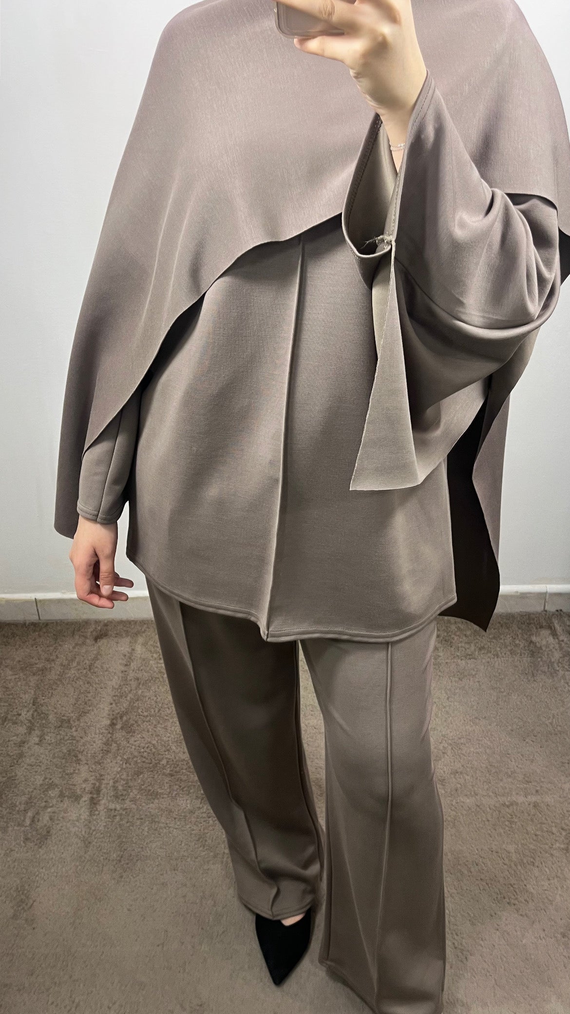 CAPE SET TAUPE