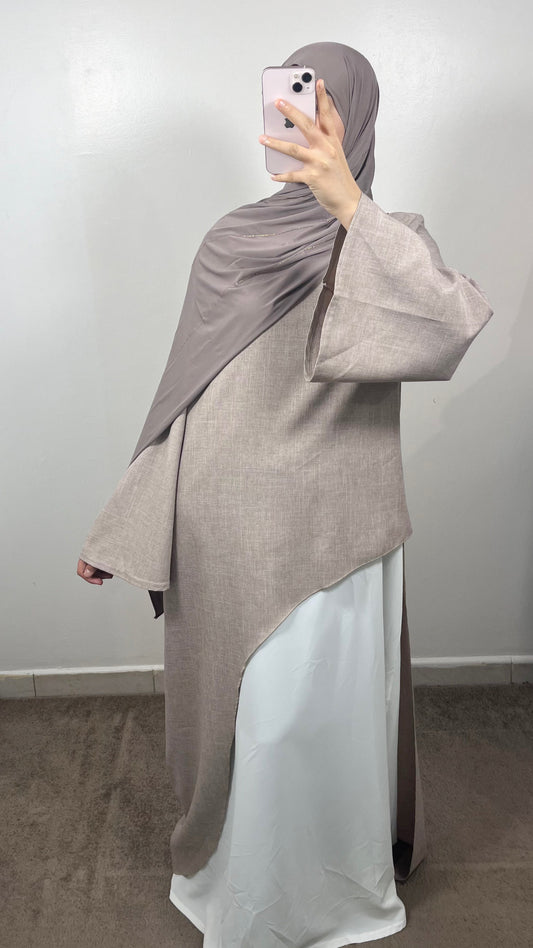 ABAYA COUPÉE AVEC SOUS ROBE