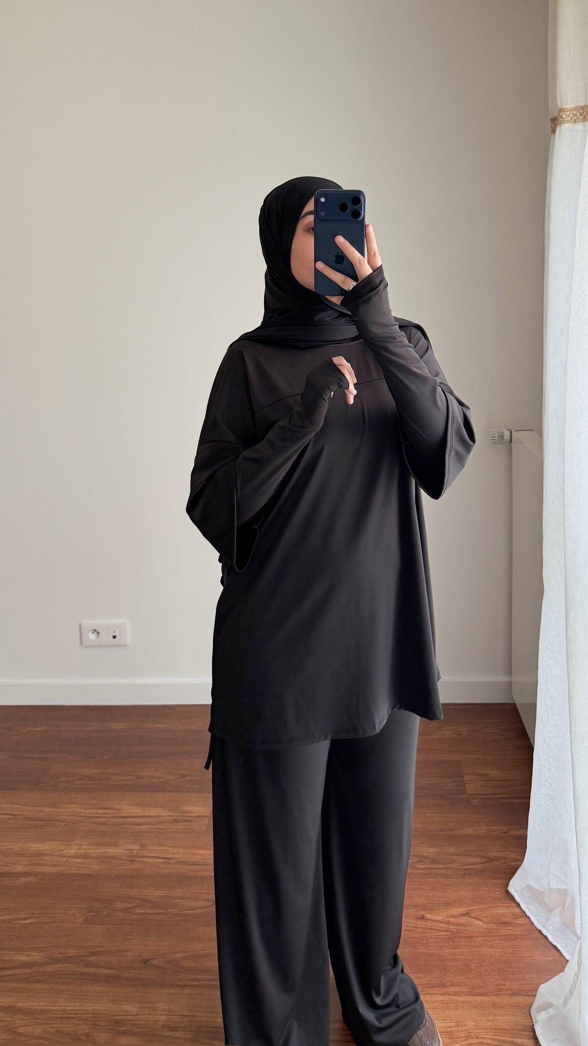ENSEMBLE DE SPORT NOIR