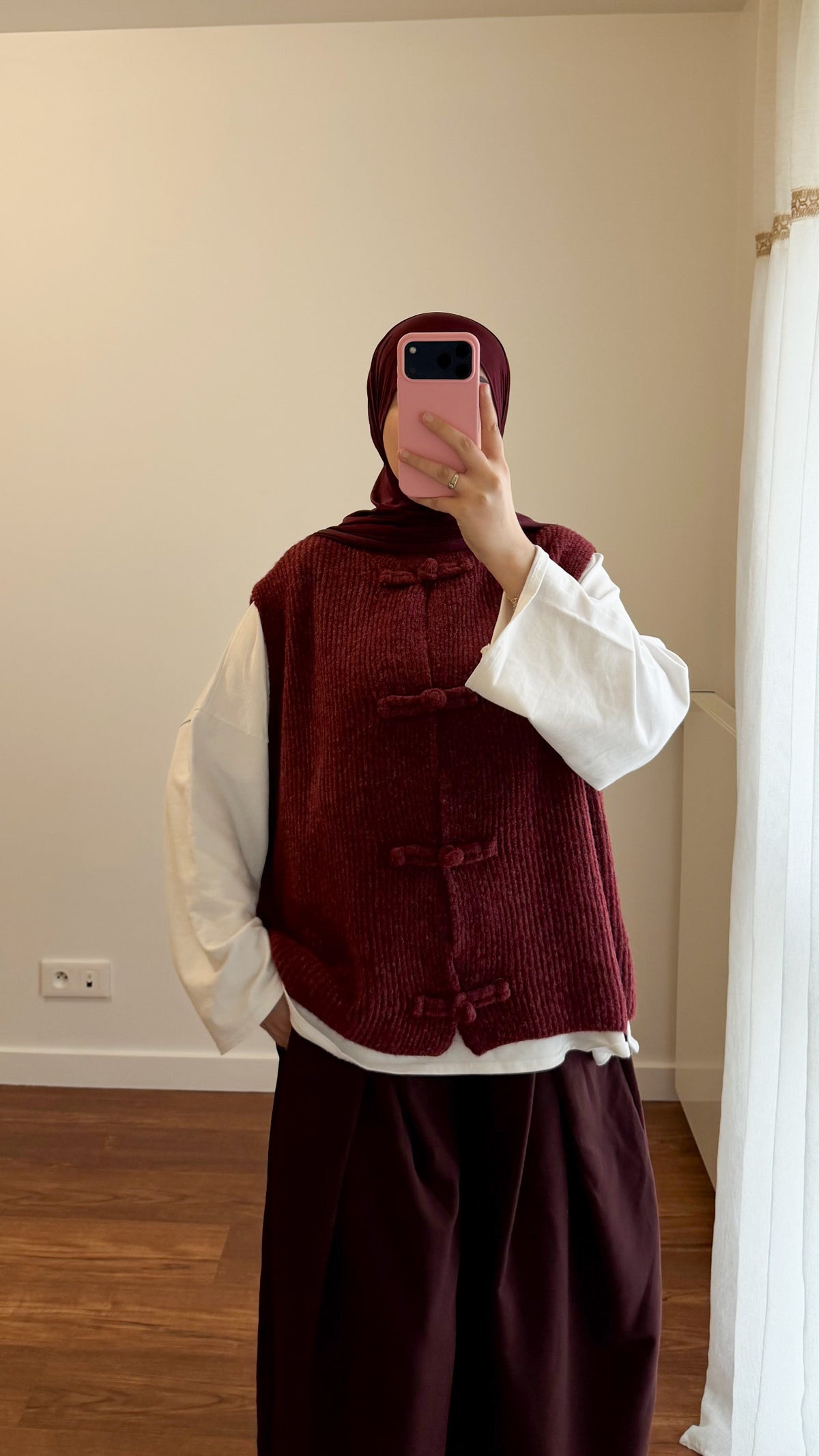 CARDIGAN YUMNA SANS MANCHES BORDEAU