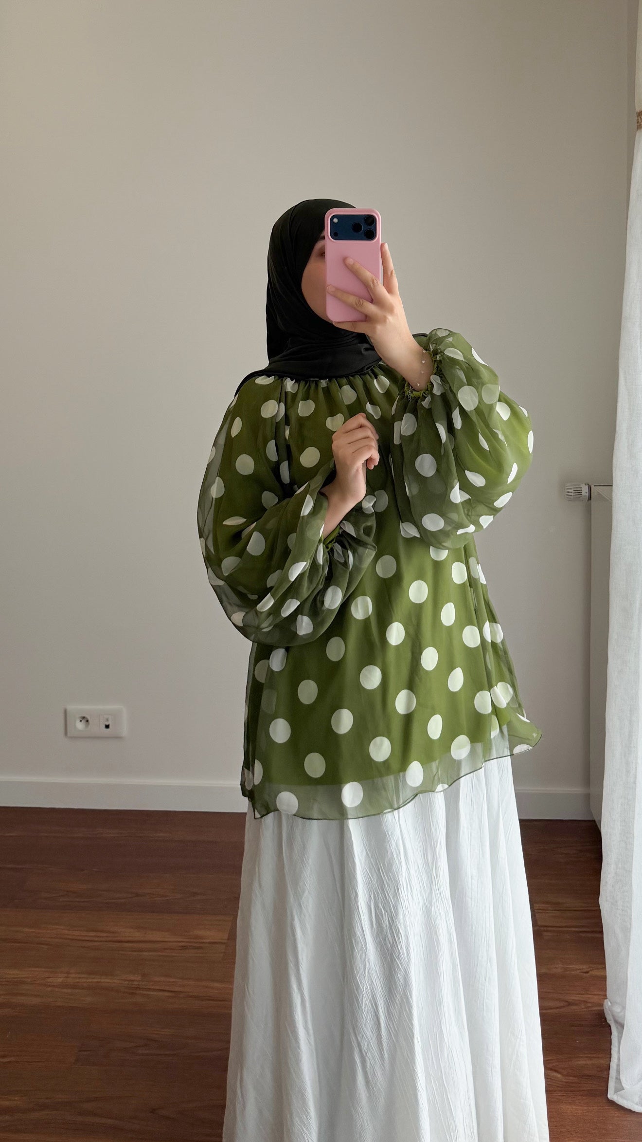 BLOUSE À GROS POIS VERT OLIVE