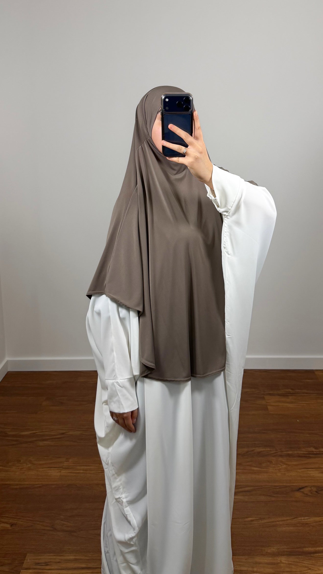 KHIMAR MI-LONG TAUPE EN JERSEY PREMIUM