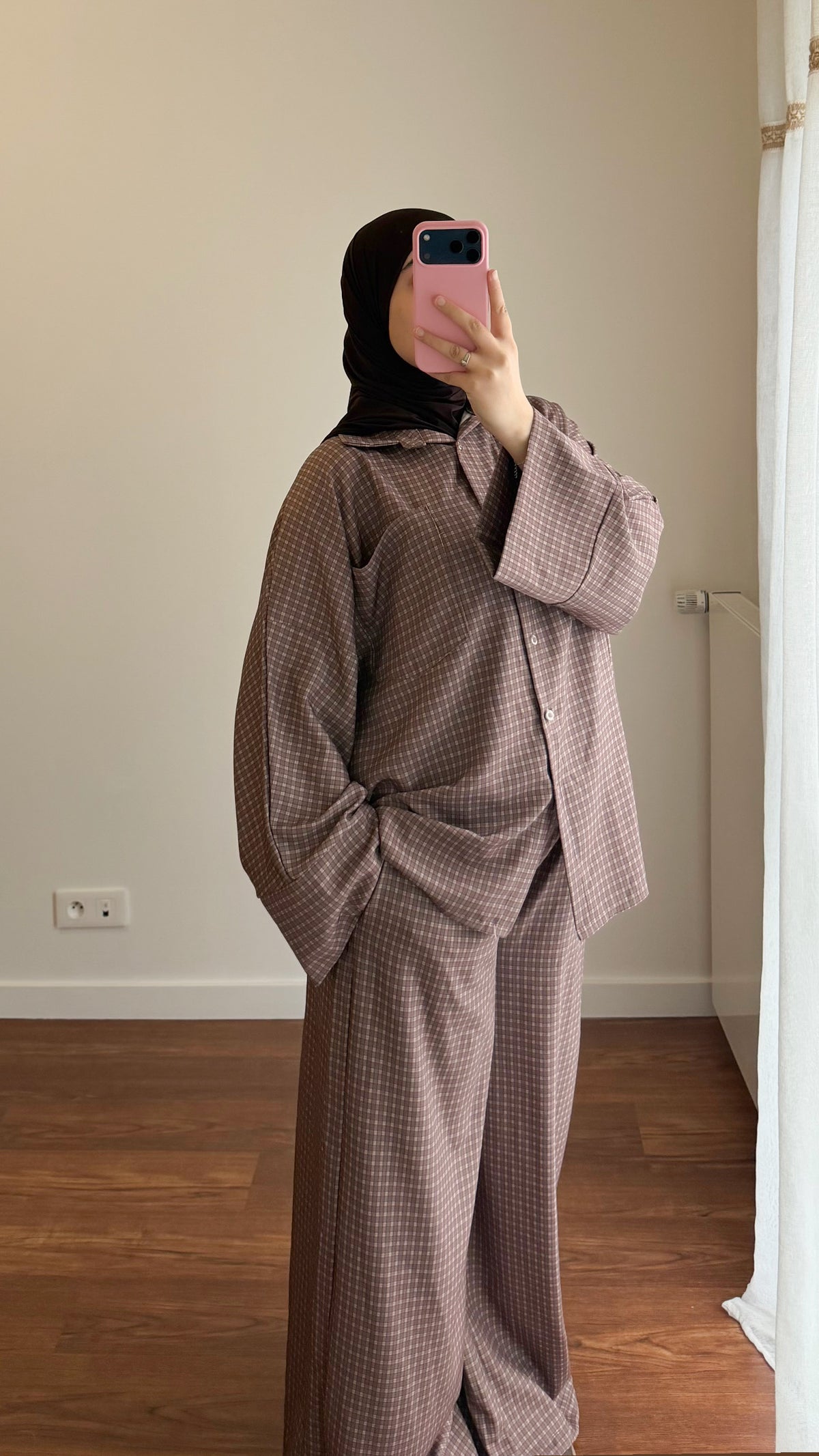 ENSEMBLE CHEMISE + PANTALON MOTIF CARREAUX TAUPE