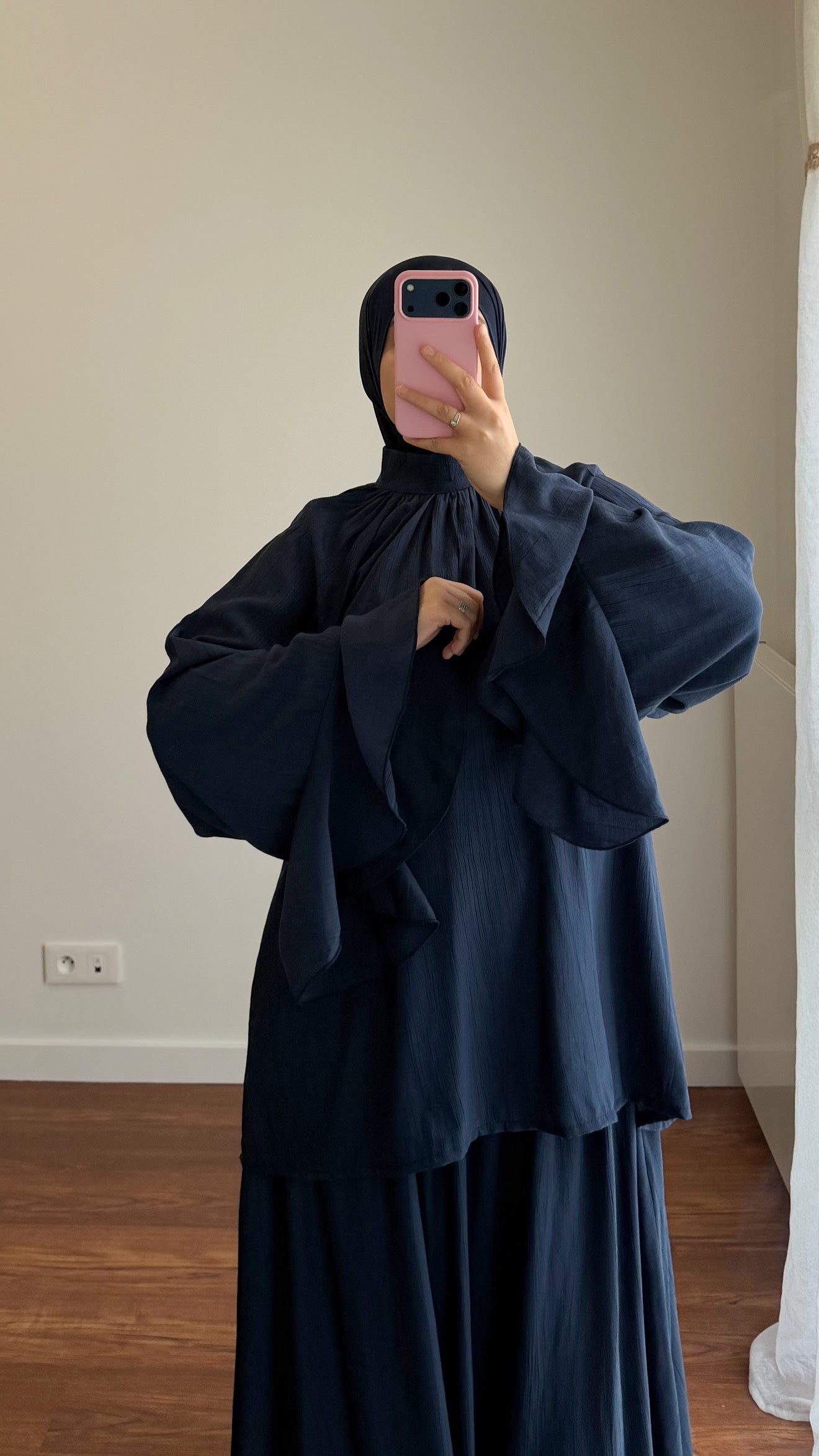 ENSEMBLE JUPE NUSSAYBAH BLEU MARINE