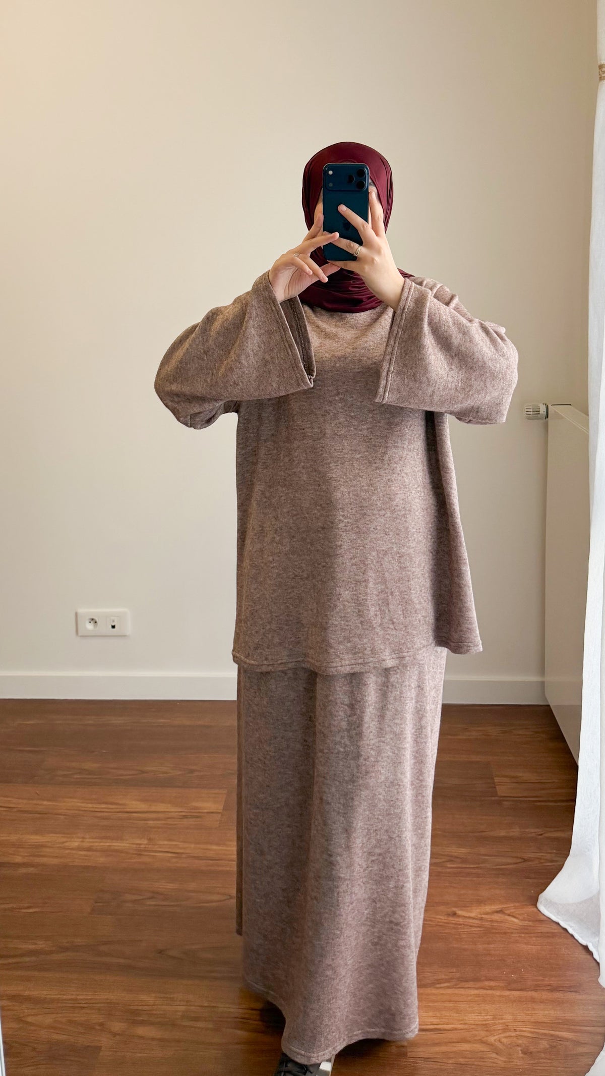 ENSEMBLE JUPE EN MAILLE TAUPE