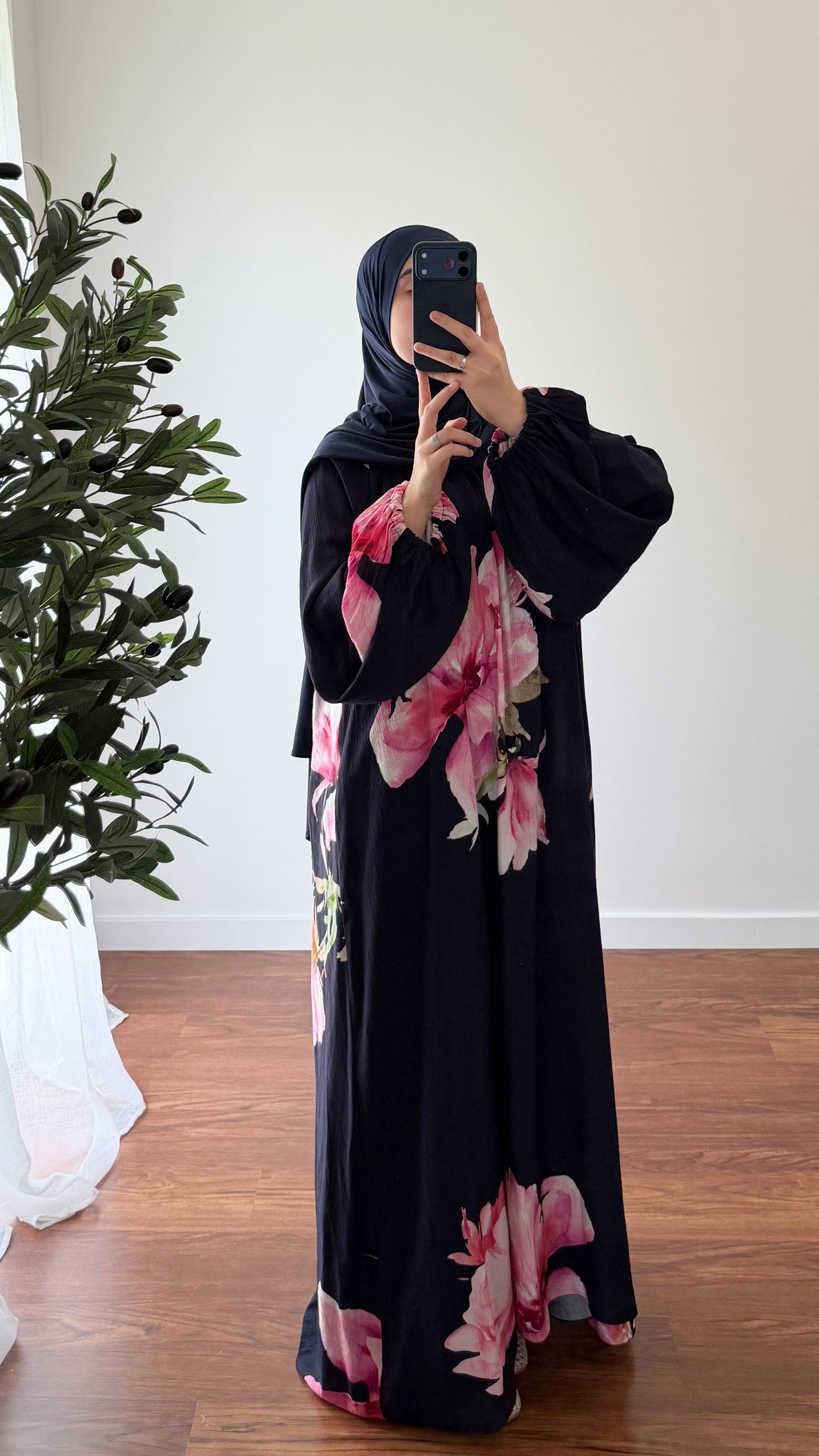ABAYA FLEURIE BLEU NUIT