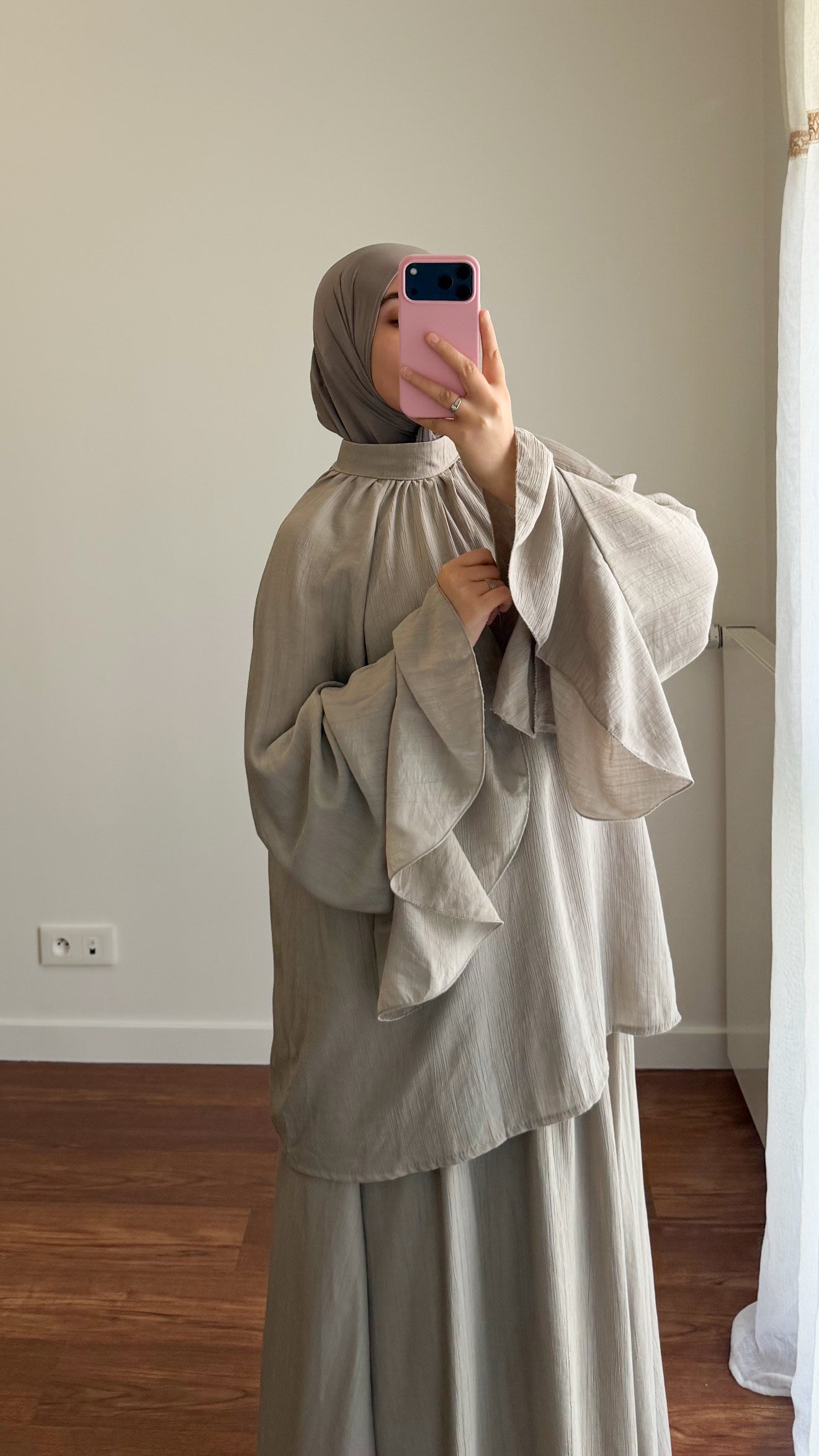 ENSEMBLE JUPE NUSSAYBAH TAUPE