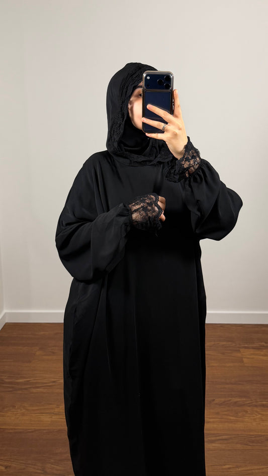 ROBE DE PRIÈRE DENTELLE NOIR