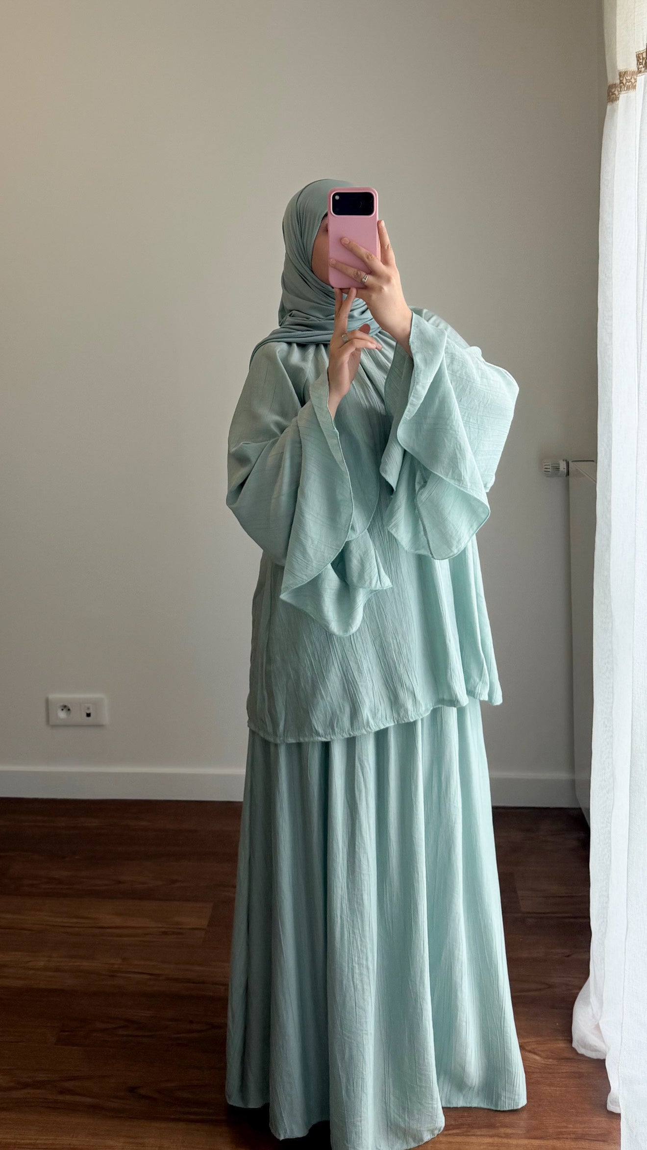 ENSEMBLE JUPE NUSSAYBAH VERT D’EAU
