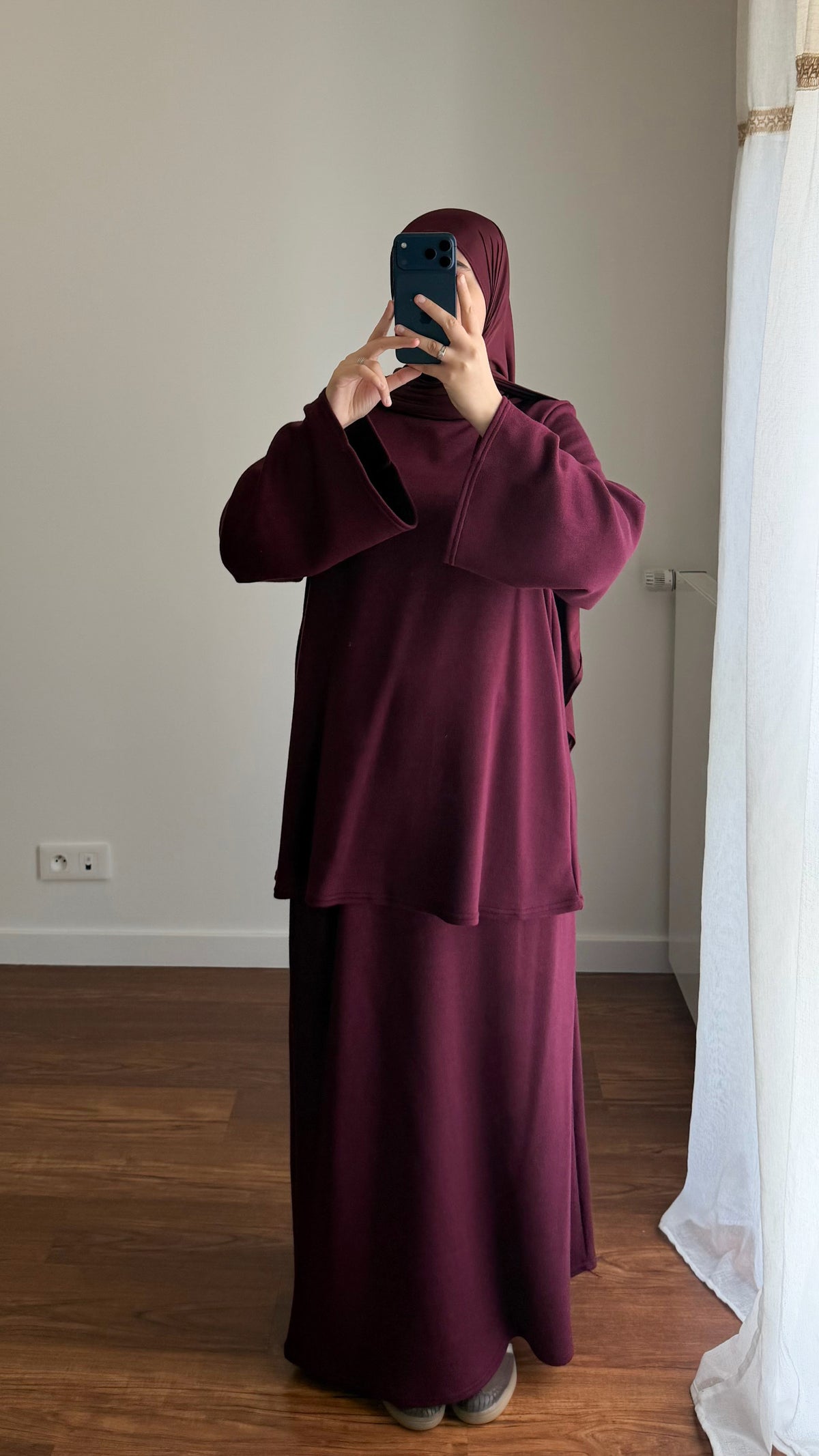 ENSEMBLE JUPE EN MAILLE BORDEAU