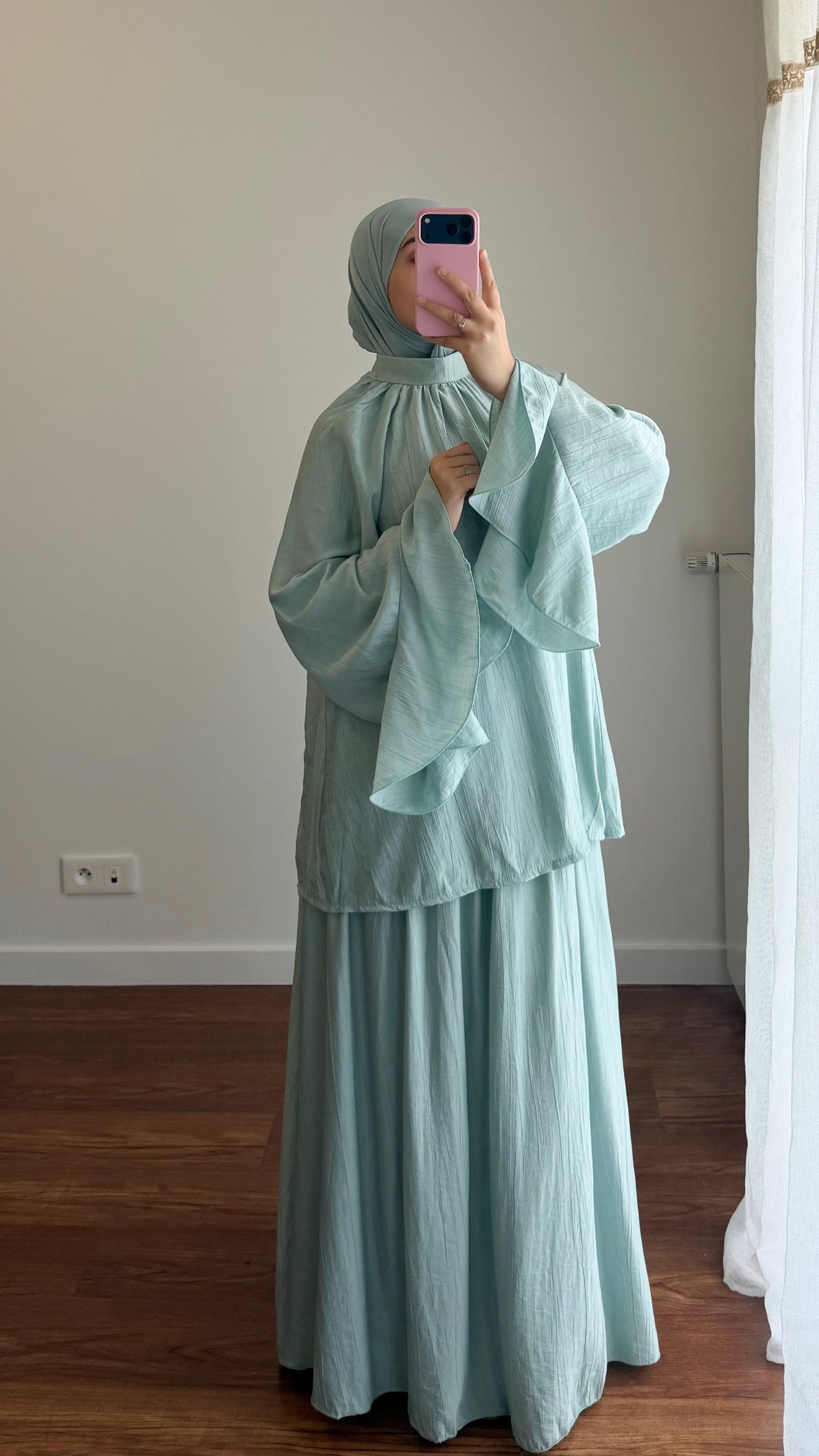 ENSEMBLE JUPE NUSSAYBAH VERT D’EAU