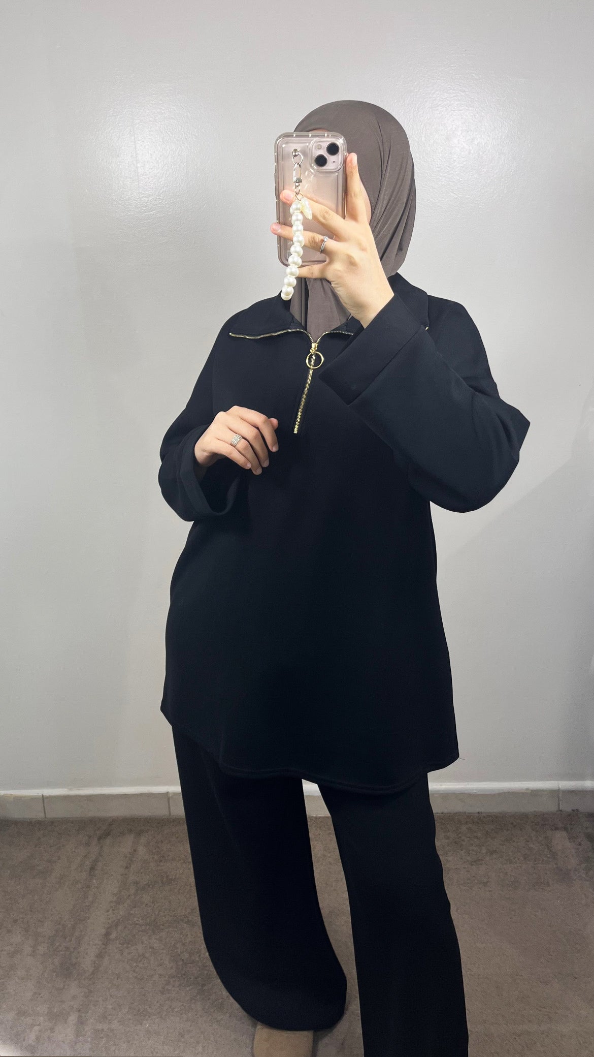 COSY BLACK ZIP NECK SET