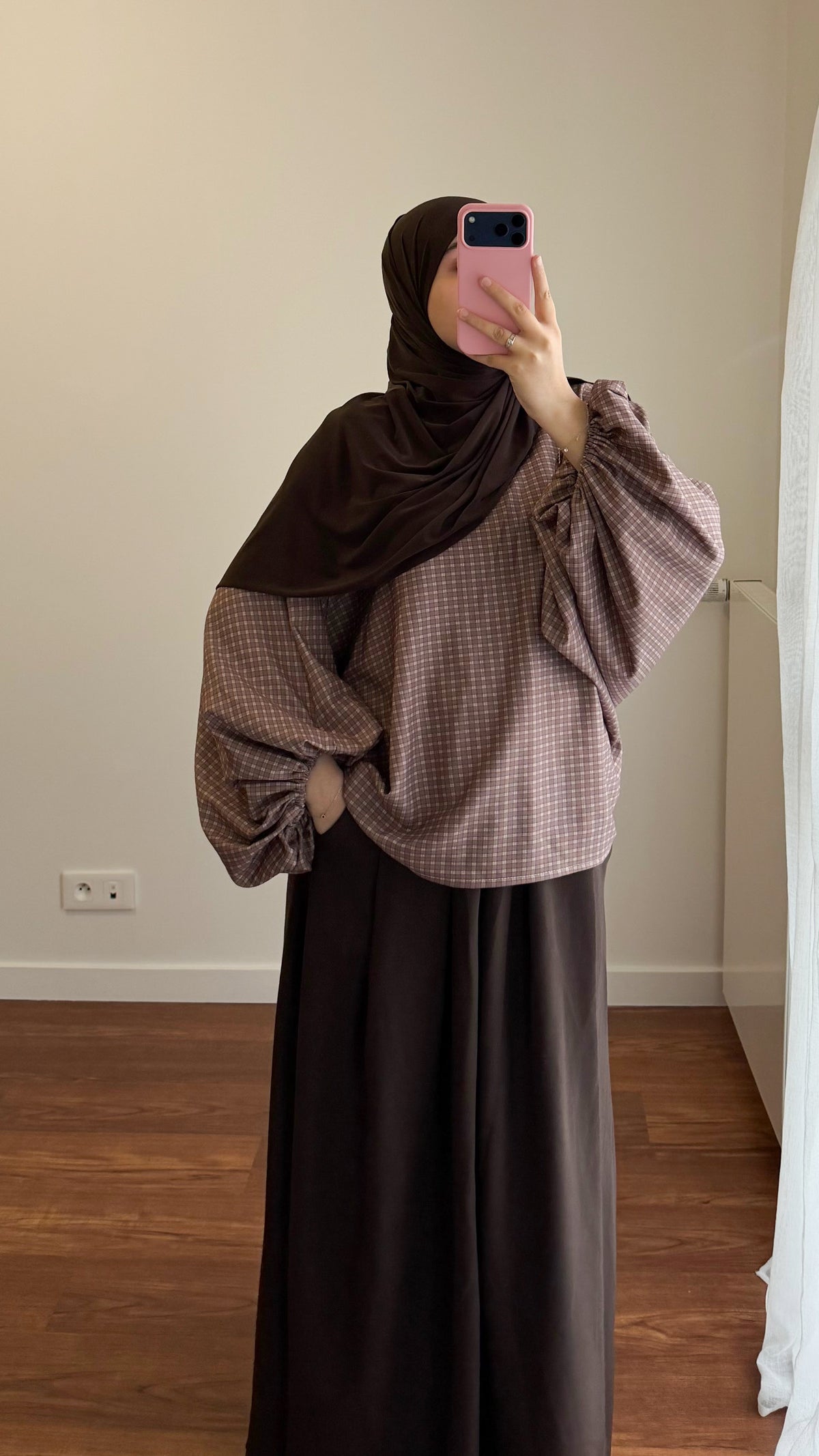 BLOUSE MANCHES BOUFFANTES MOTIF CARREAUX TAUPE
