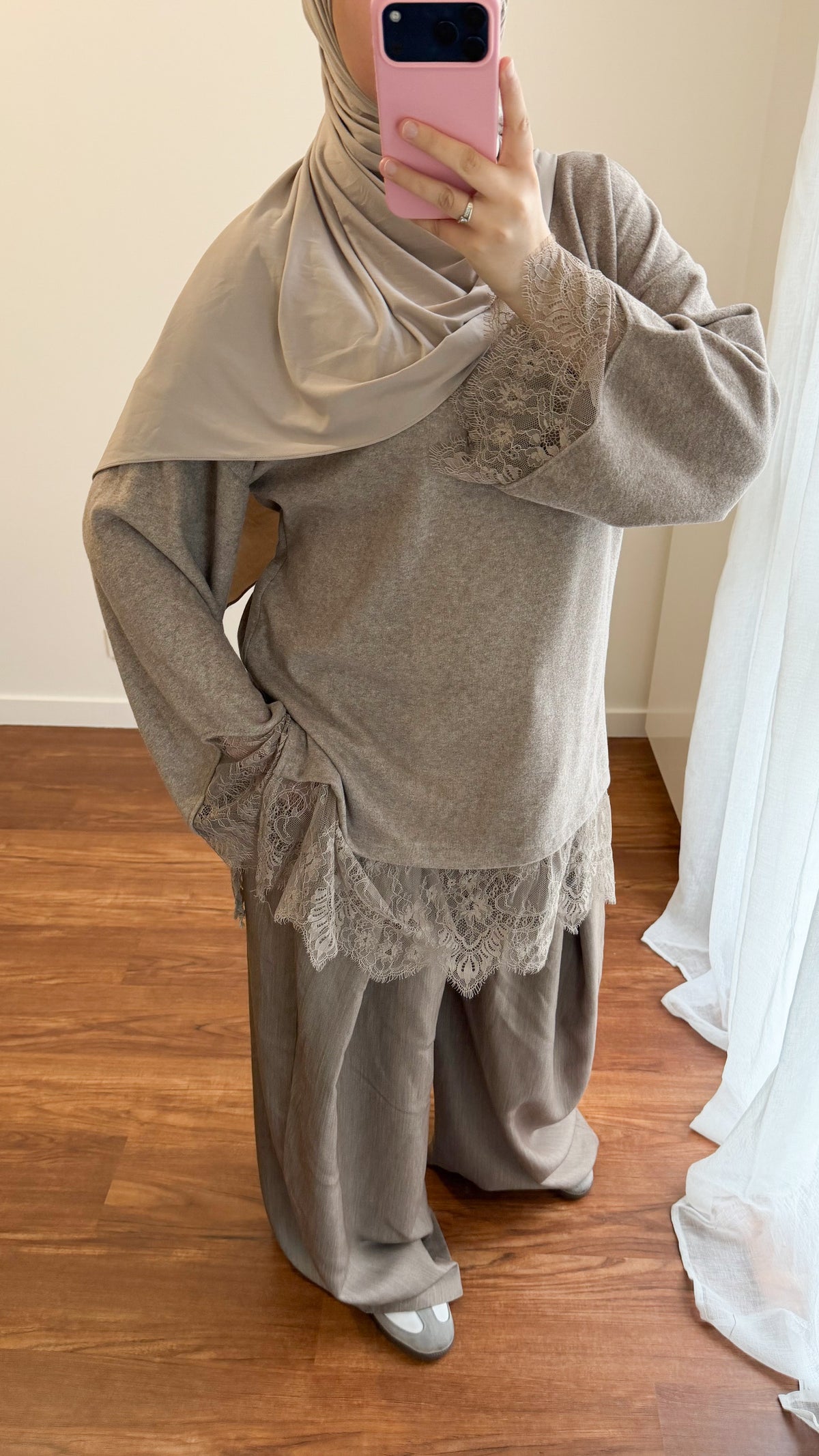 PULL DENTELLE TAUPE
