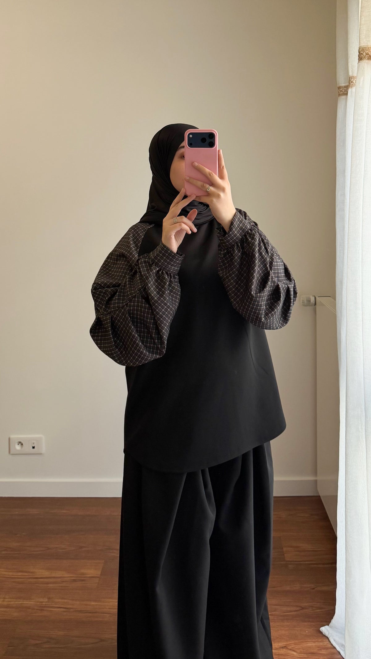 SWEAT BI-MATIÈRE NOIR