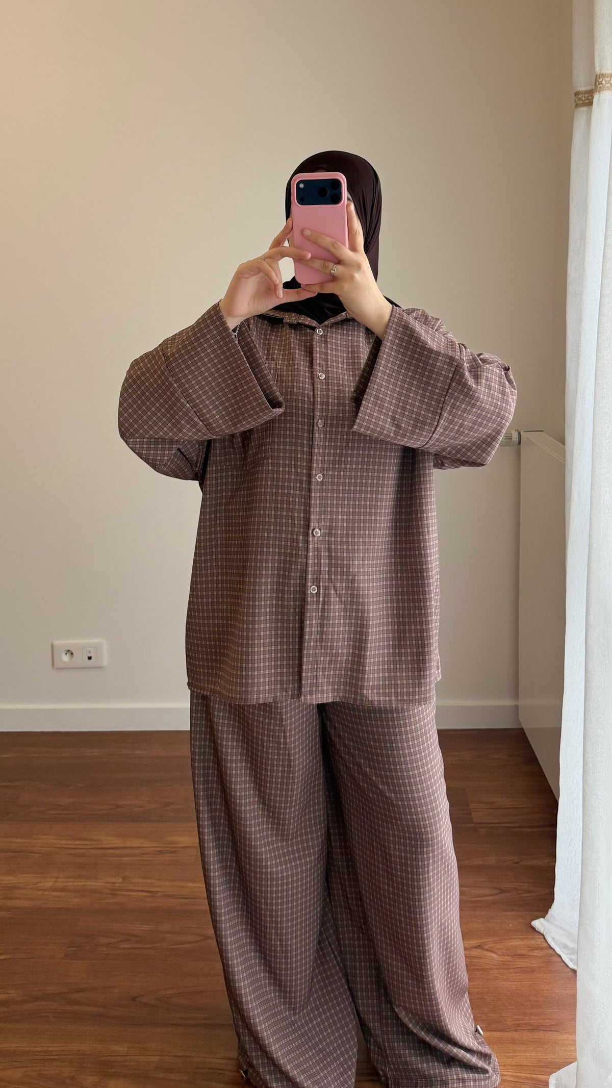 ENSEMBLE CHEMISE + PANTALON MOTIF CARREAUX TAUPE
