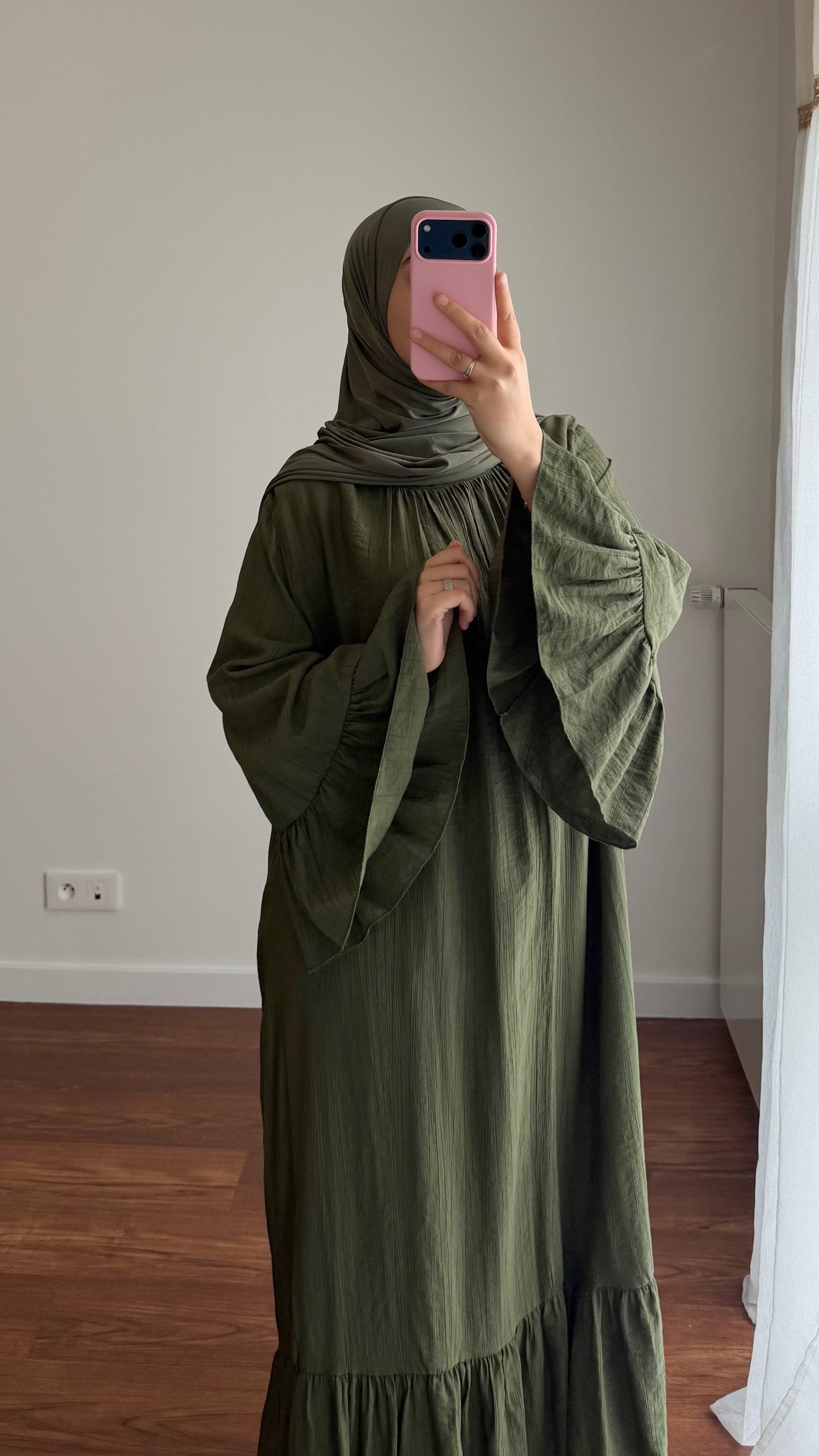 ROBE NOOR VERT KAKI