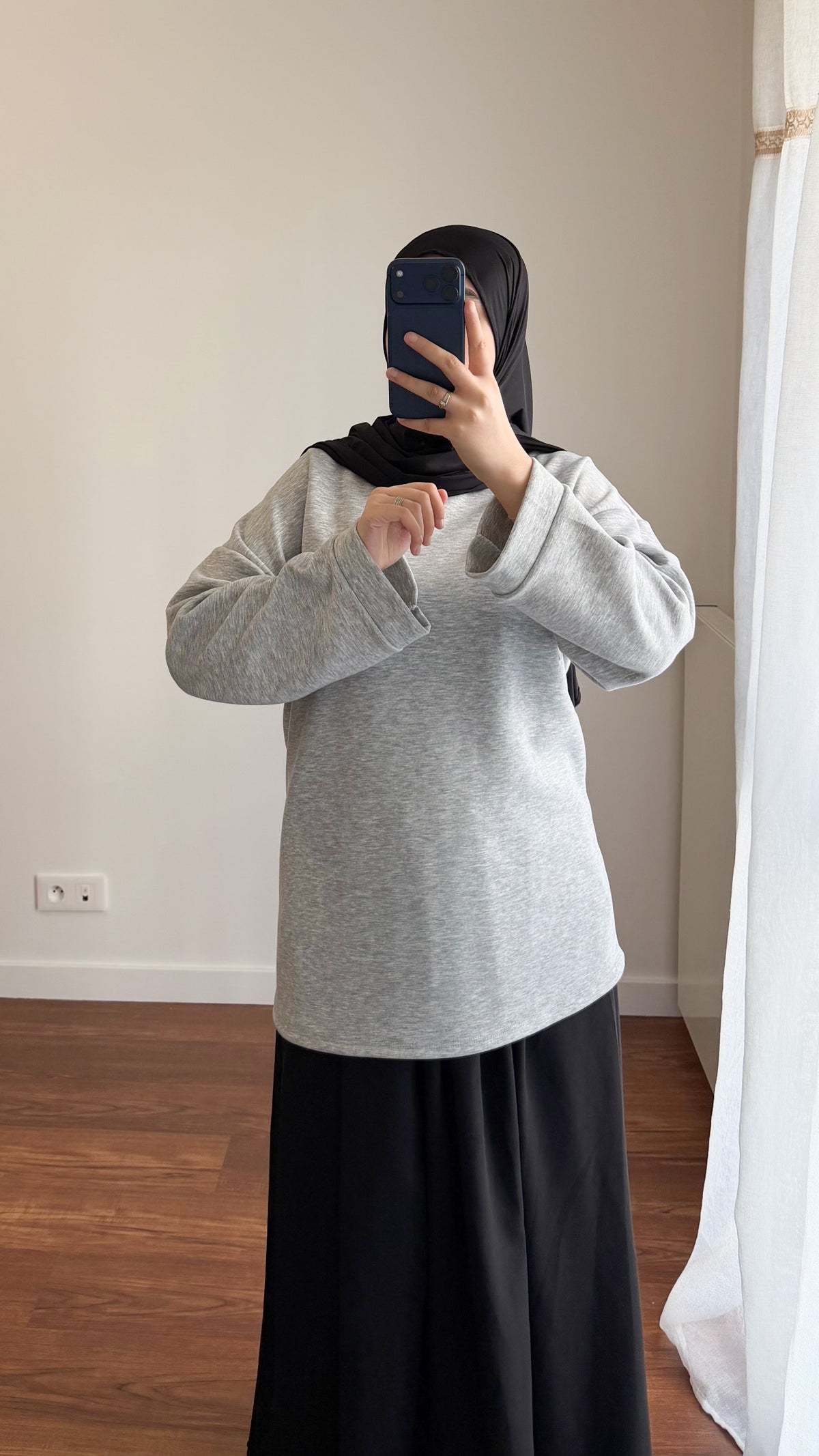 T-SHIRT ÉPAIS GRIS