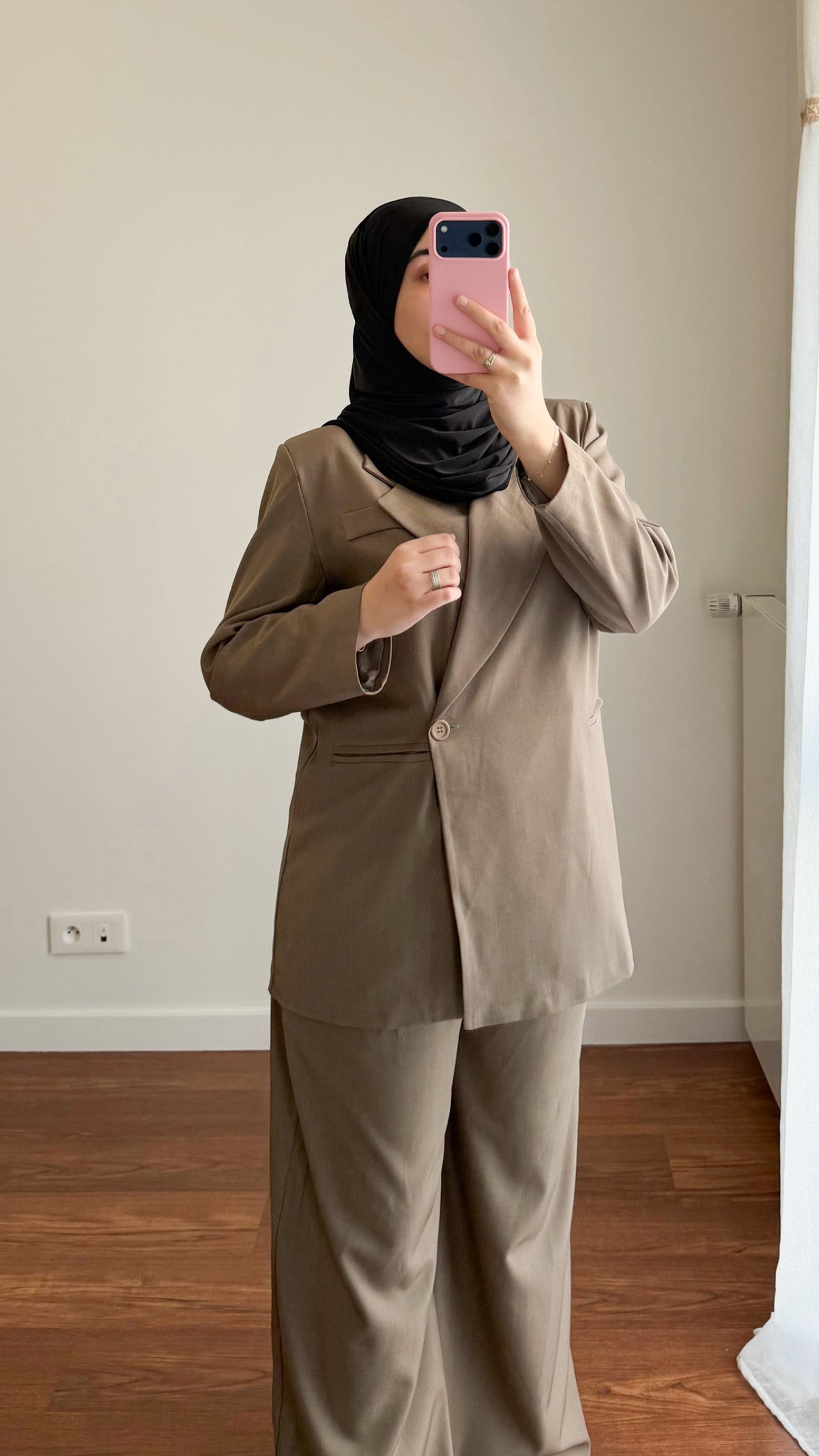 ENSEMBLE BLAZER TAUPE