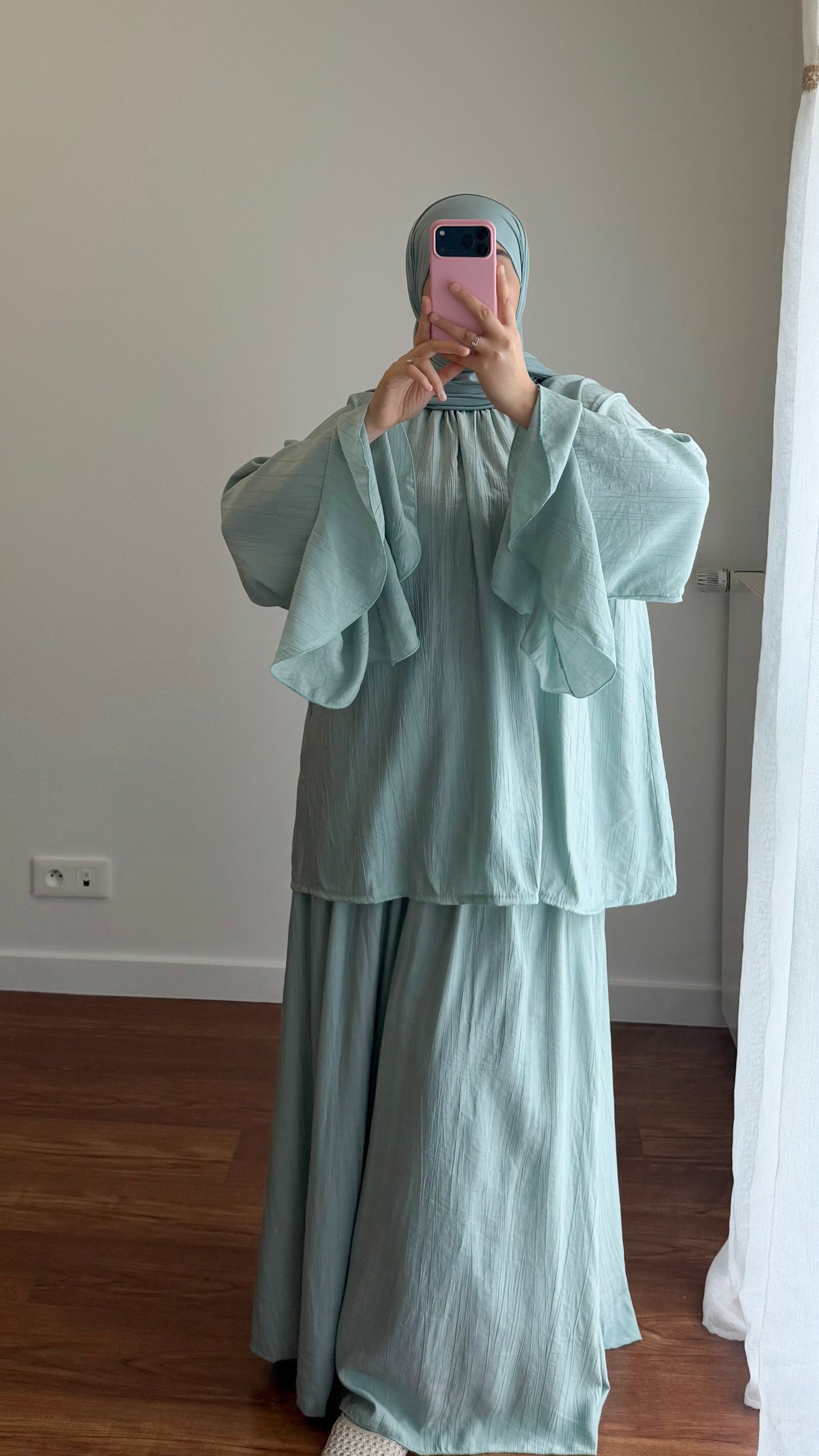 ENSEMBLE JUPE NUSSAYBAH VERT D’EAU