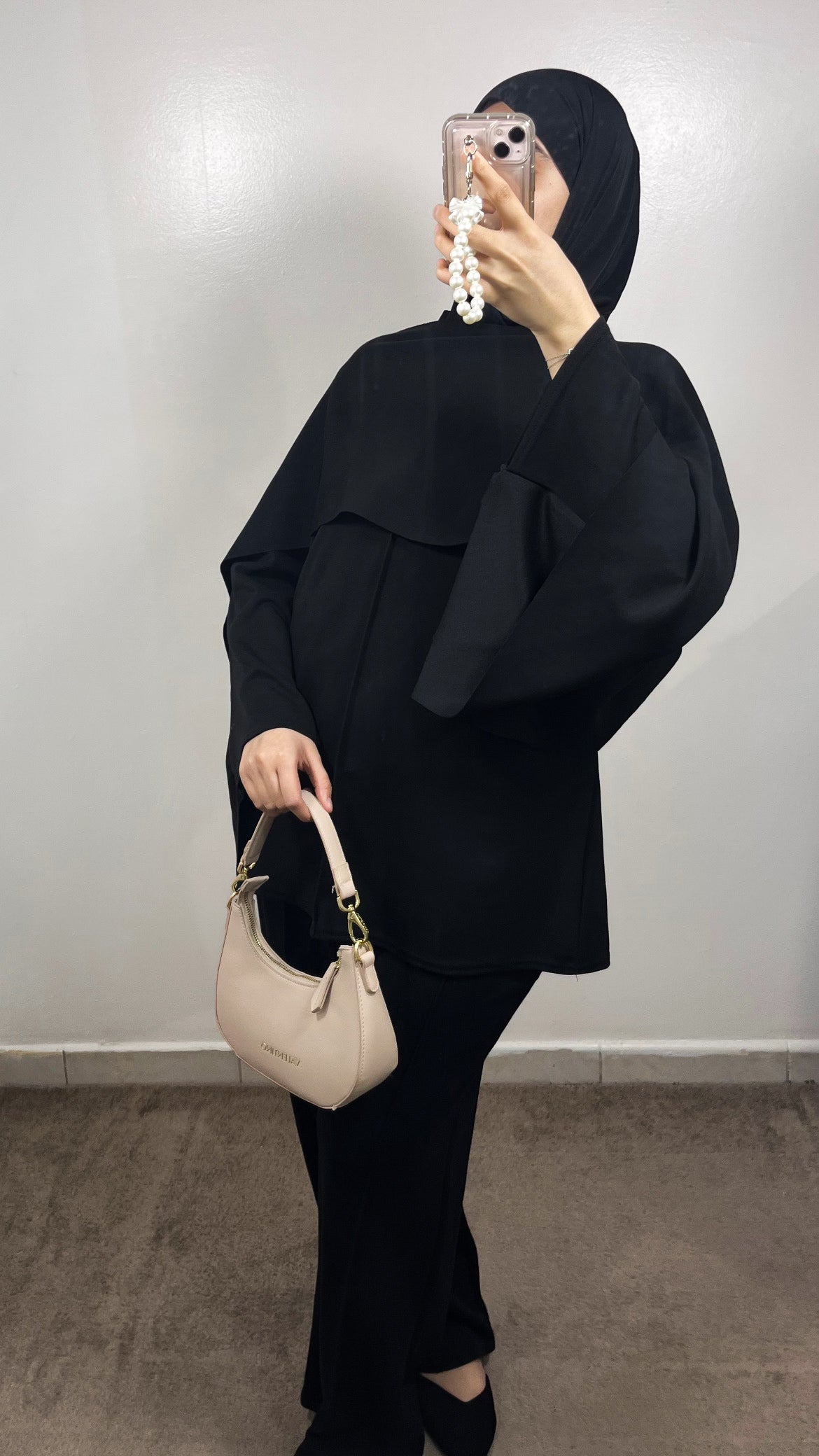 BLACK CAPE SET
