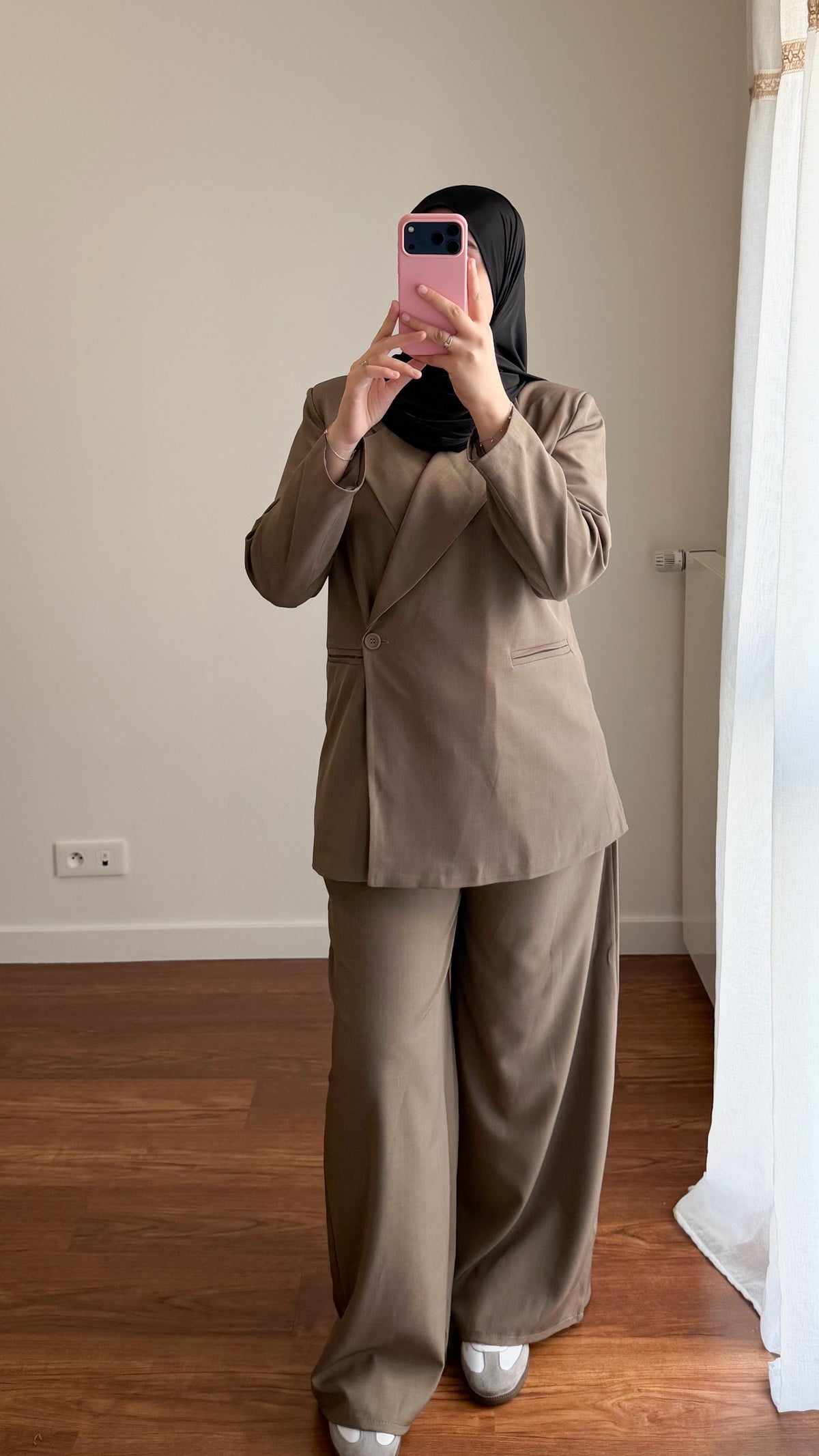 ENSEMBLE BLAZER TAUPE