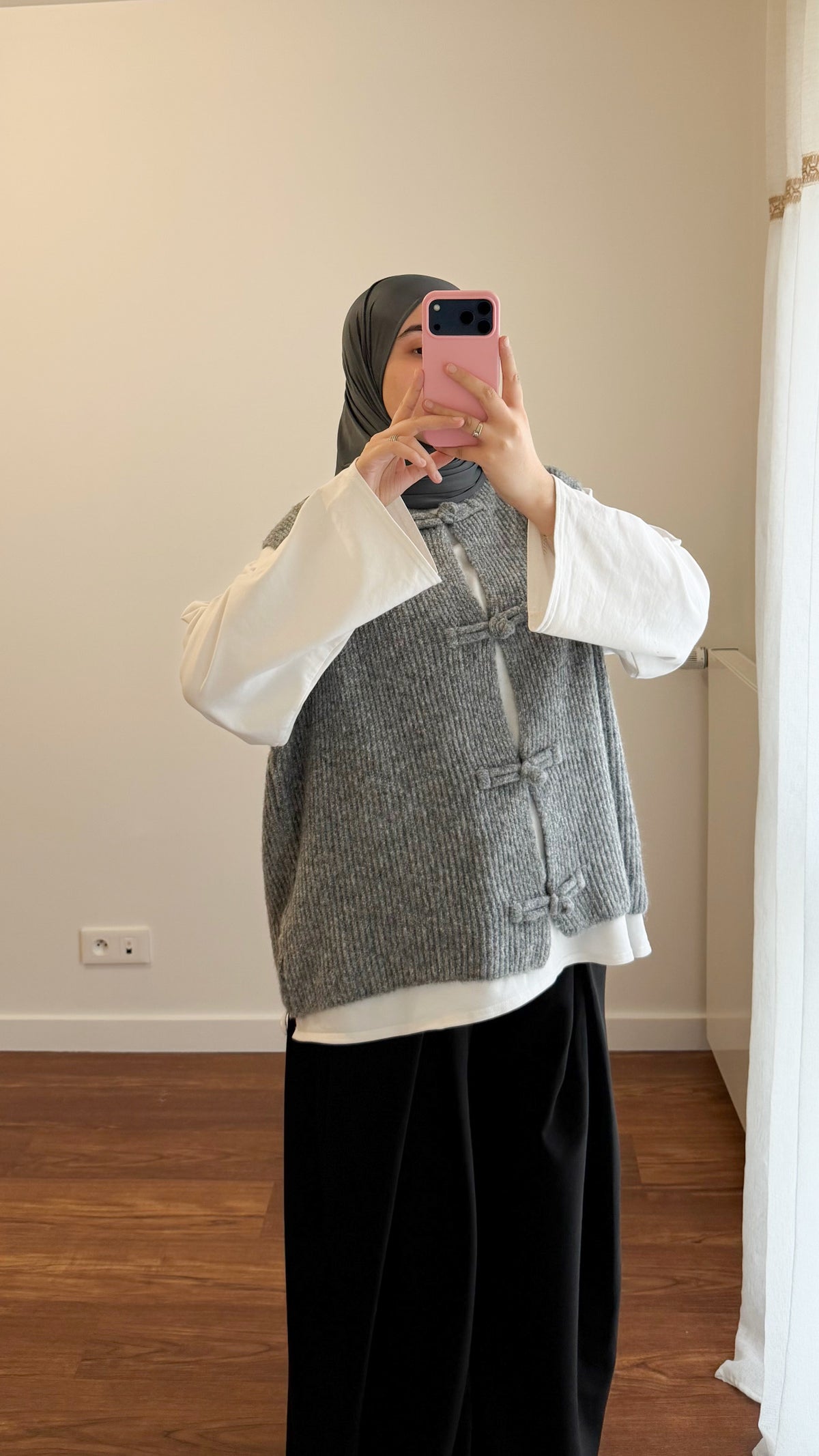 CARDIGAN YUMNA SANS MANCHES GRIS