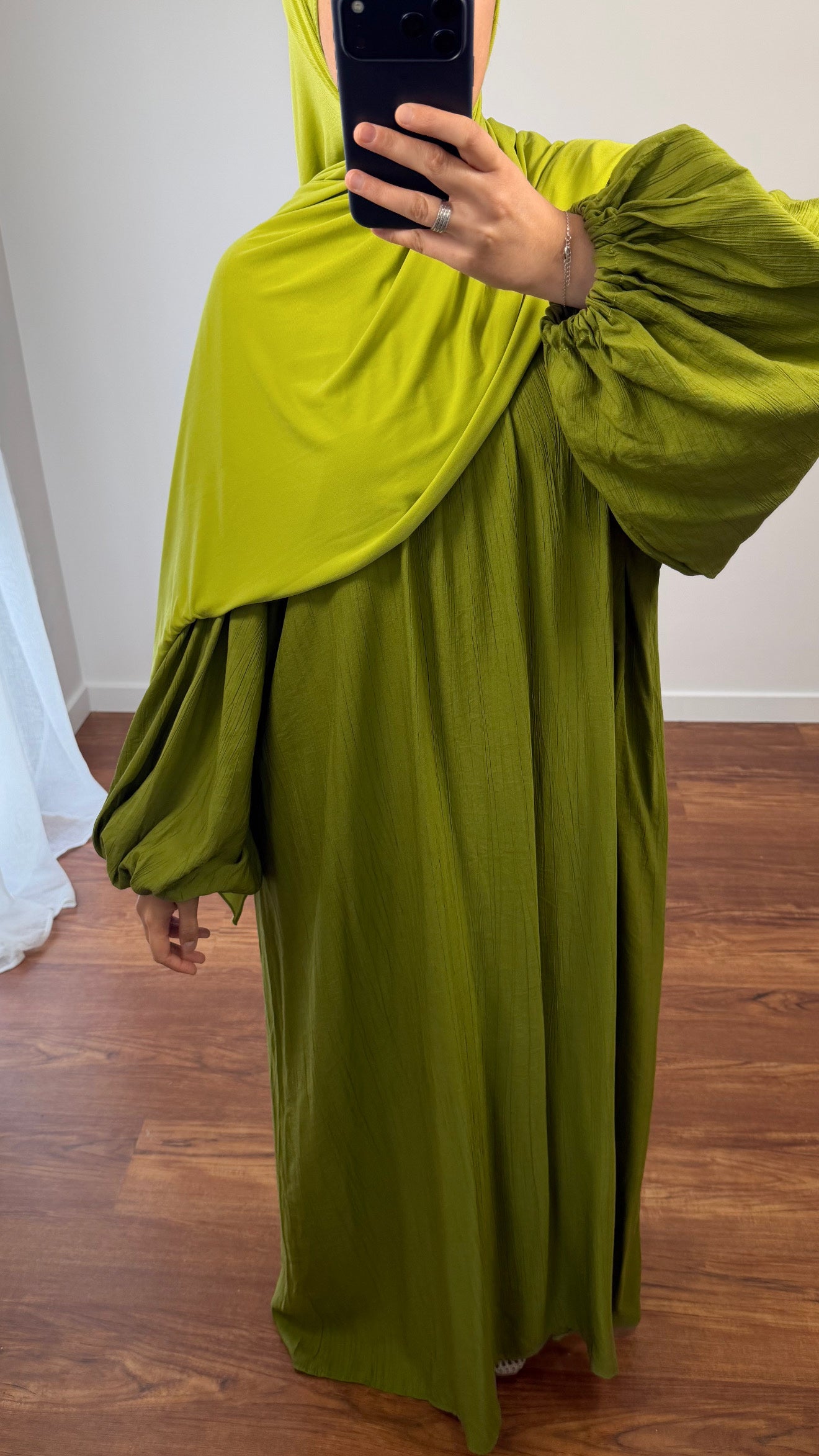 ABAYA AYAT MANCHES BOUFFANTES VERT OLIVE
