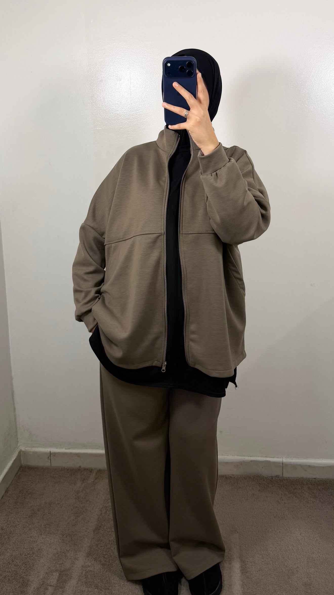 ENSEMBLE COMFY TAUPE