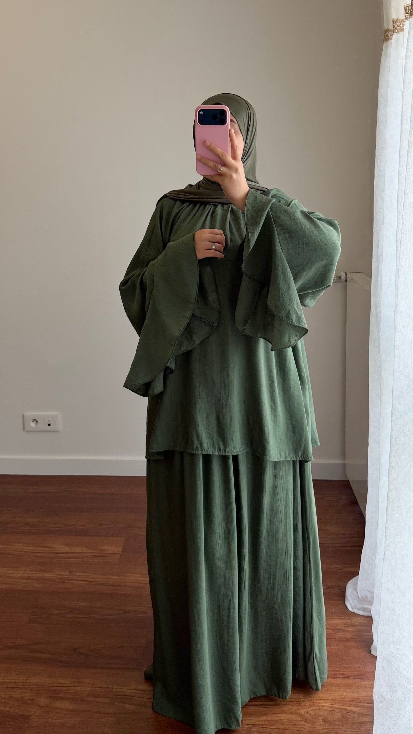 ENSEMBLE JUPE NUSSAYBAH VERT KAKI