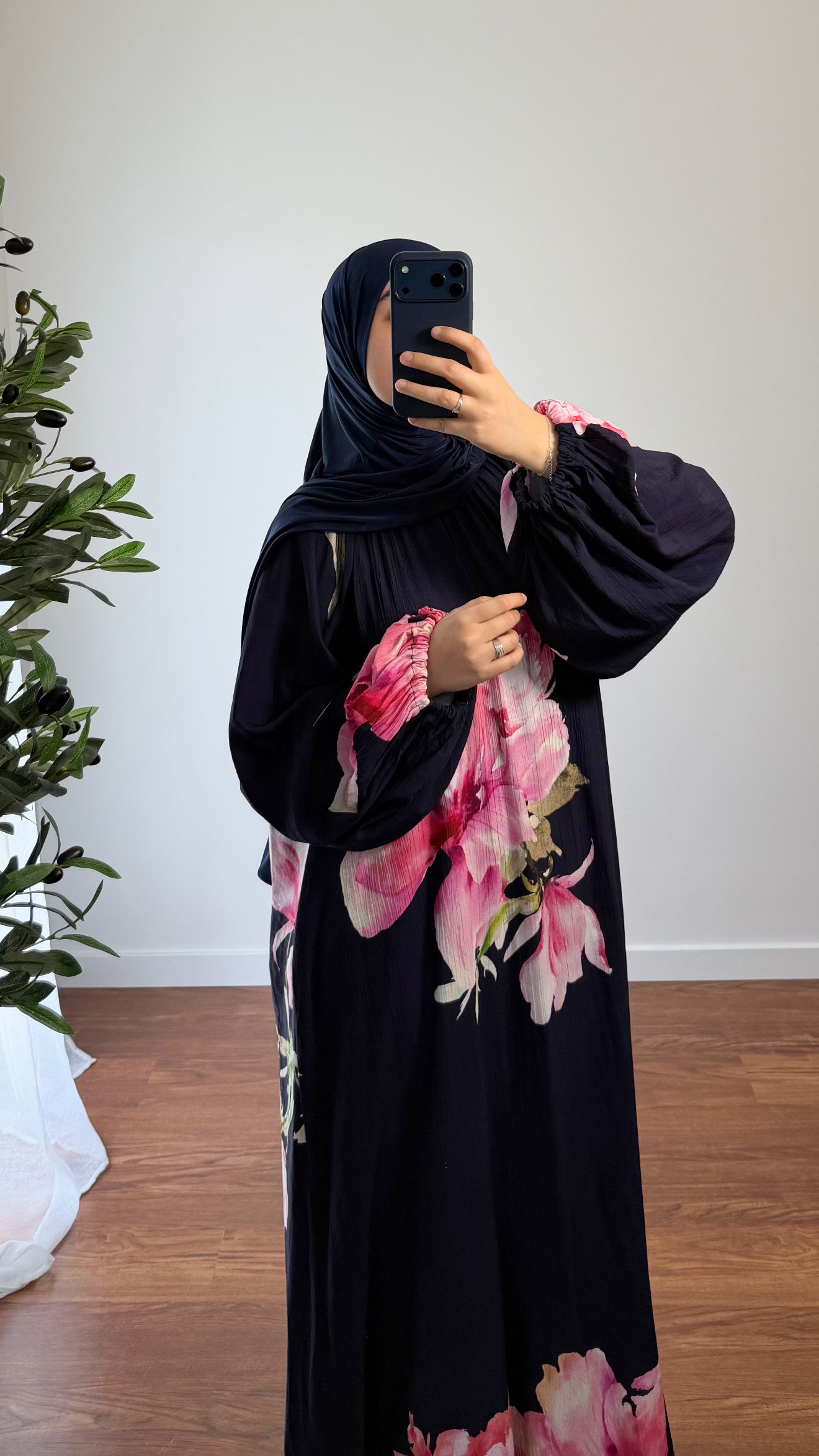ABAYA FLEURIE BLEU NUIT