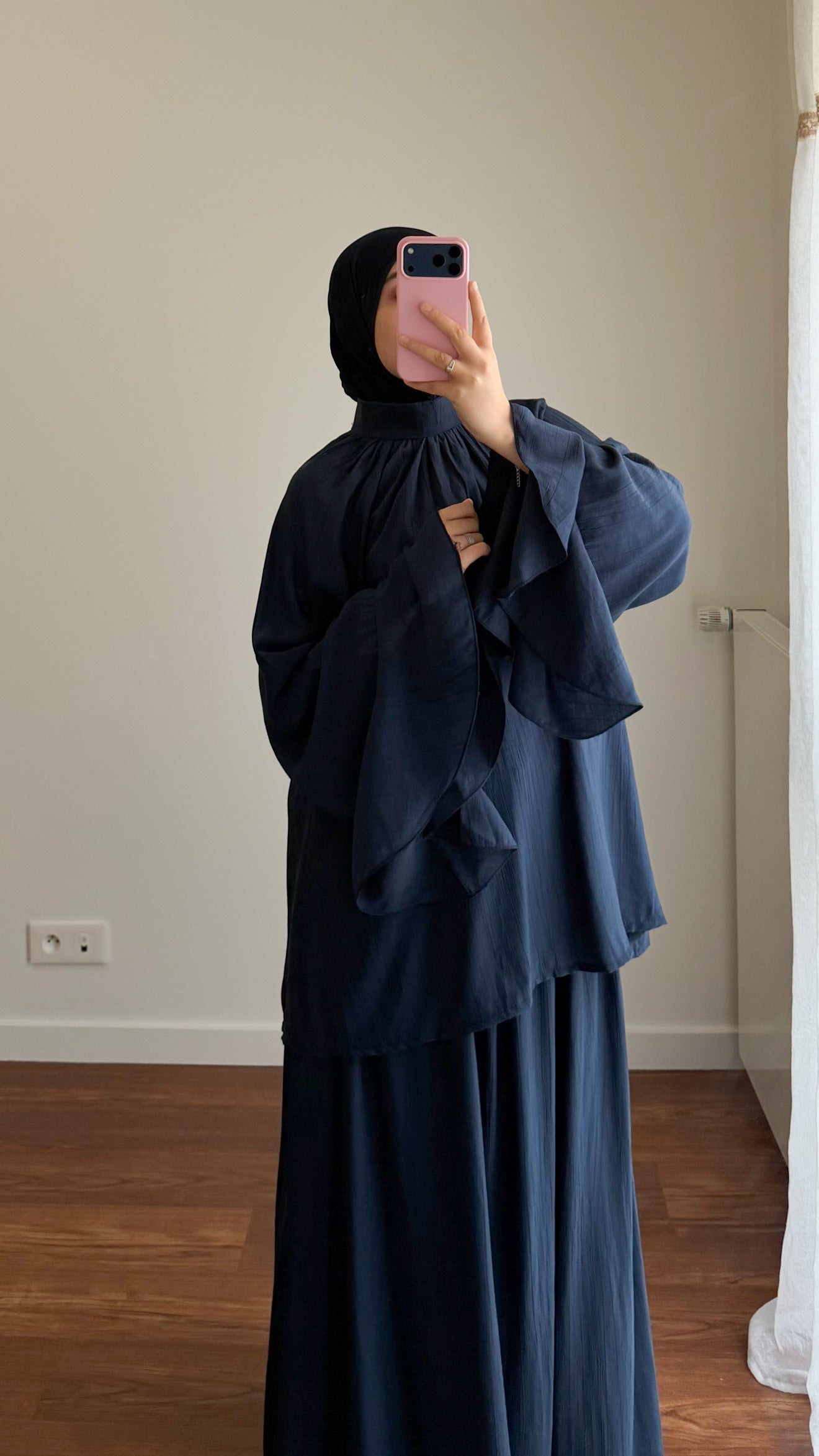 ENSEMBLE JUPE NUSSAYBAH BLEU MARINE