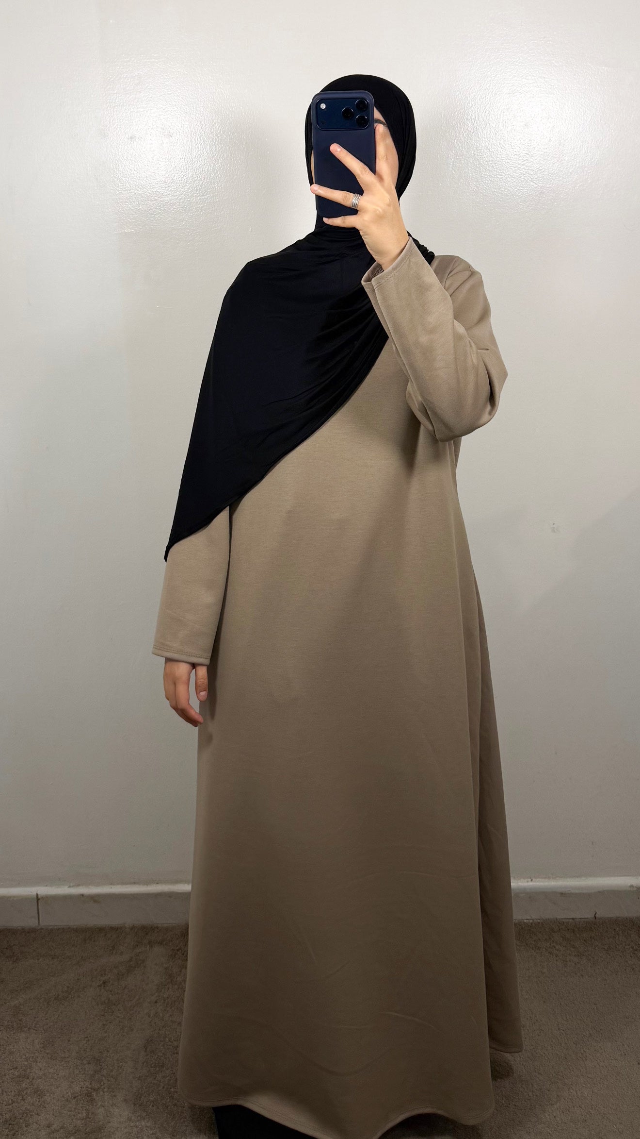 ROBE SWEAT COL MONTANT TAUPE