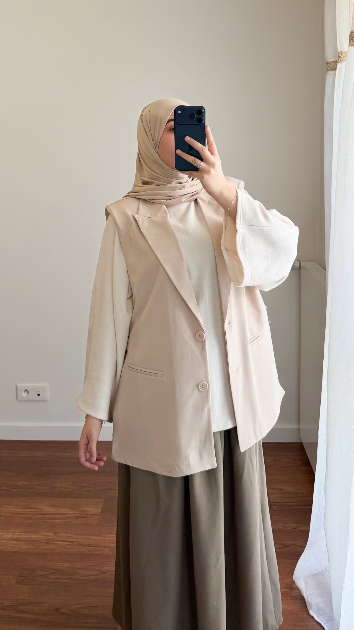 BLAZER SANS MANCHES BEIGE