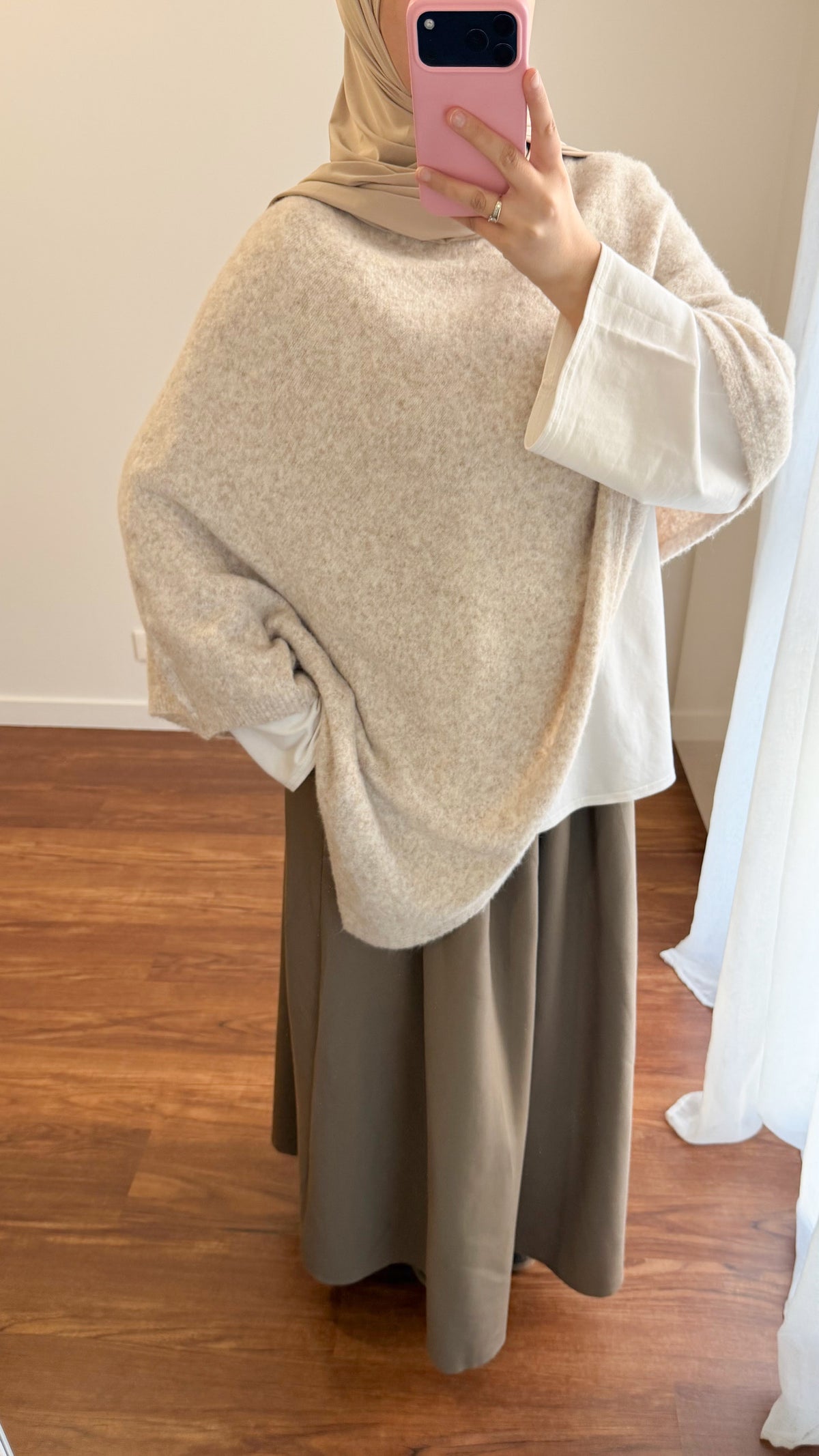 CAPE BEIGE