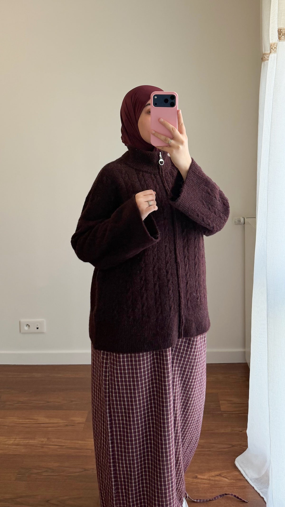 GILET ZIPPÉ MOTIF TORSADÉ BORDEAU FONCÉ